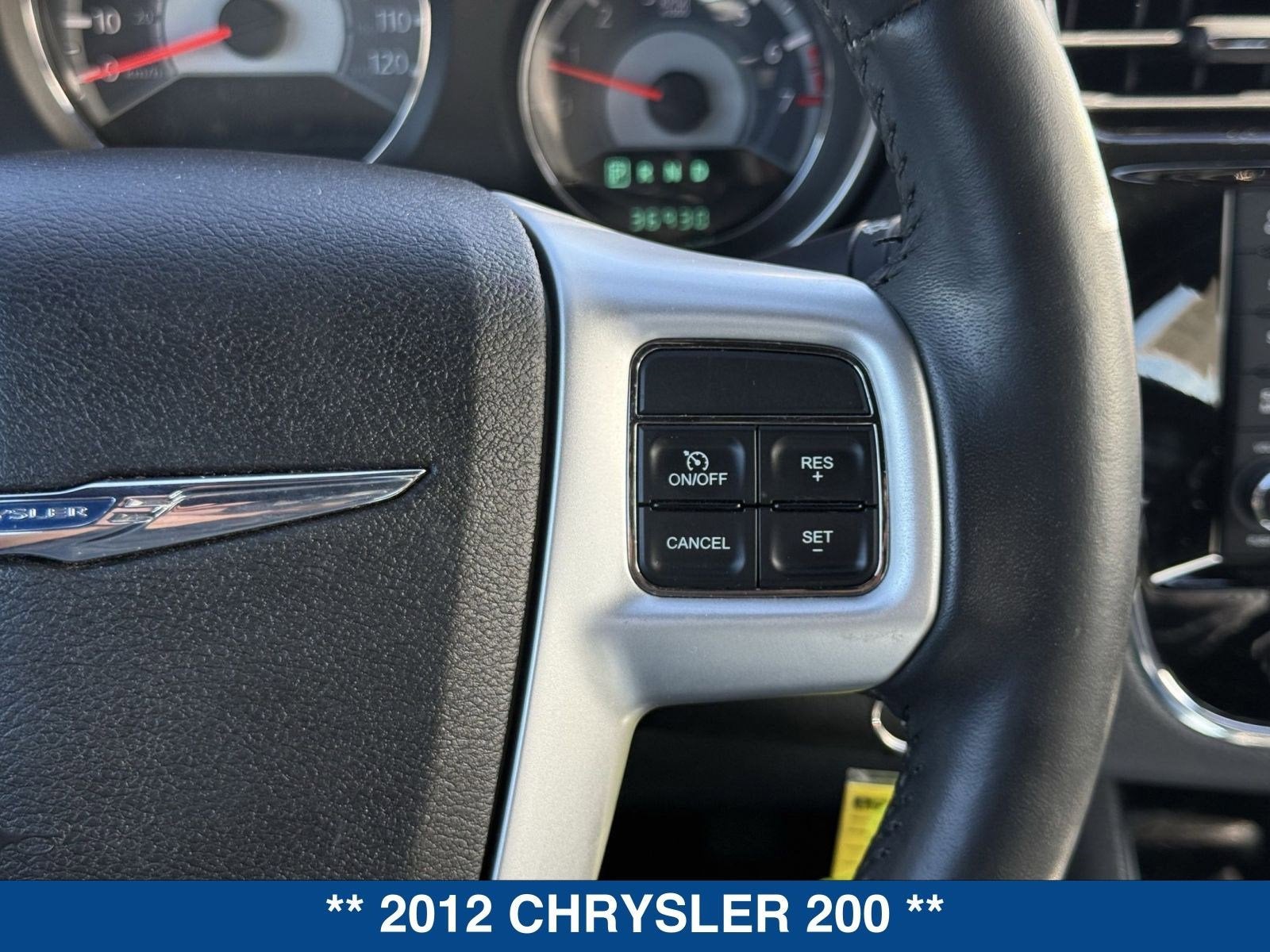 2012 Chrysler 200 Limited