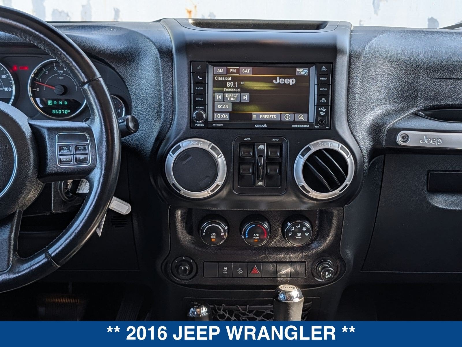 2016 Jeep Wrangler Unlimited Sahara