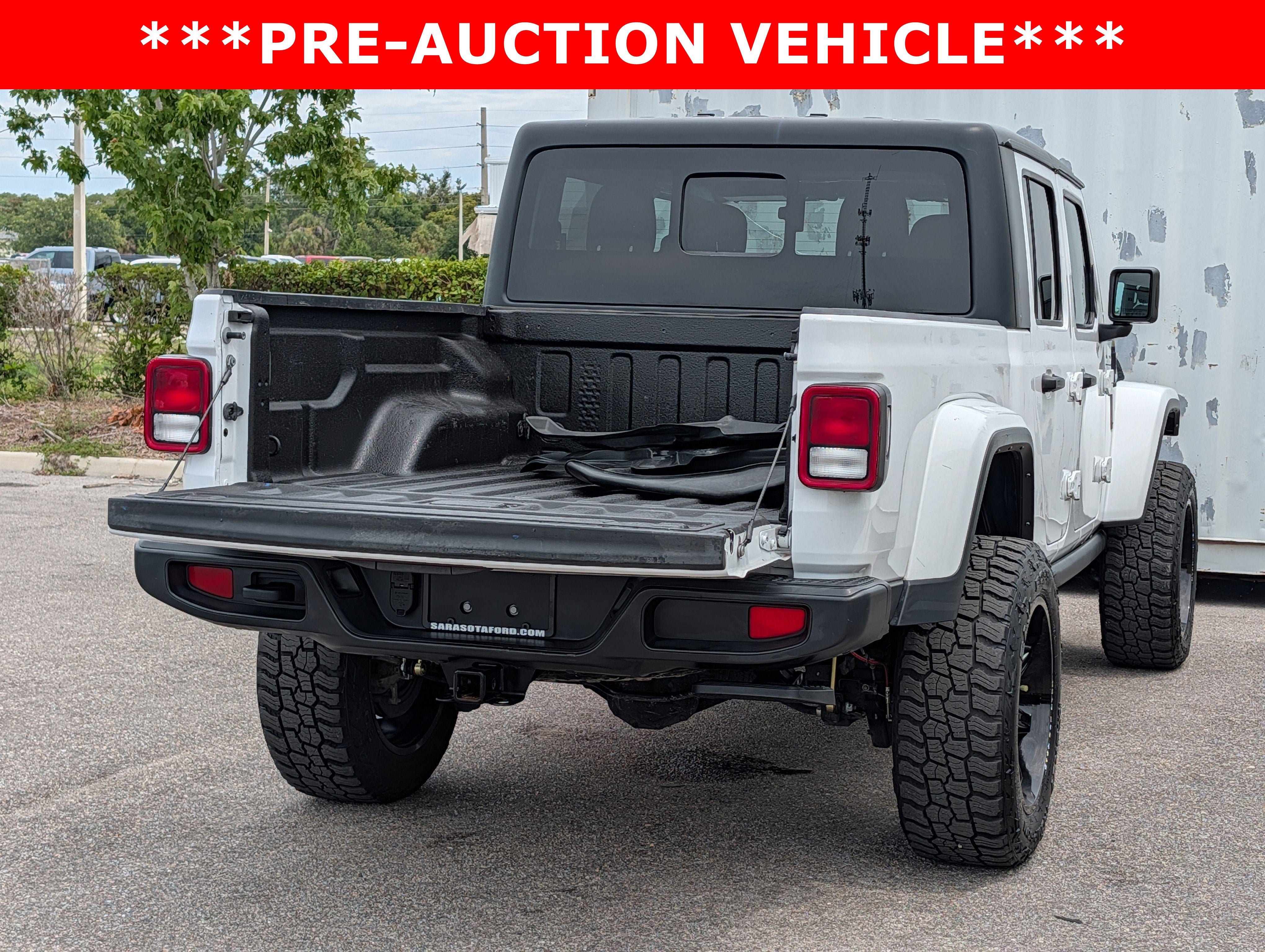 2022 Jeep Gladiator Sport