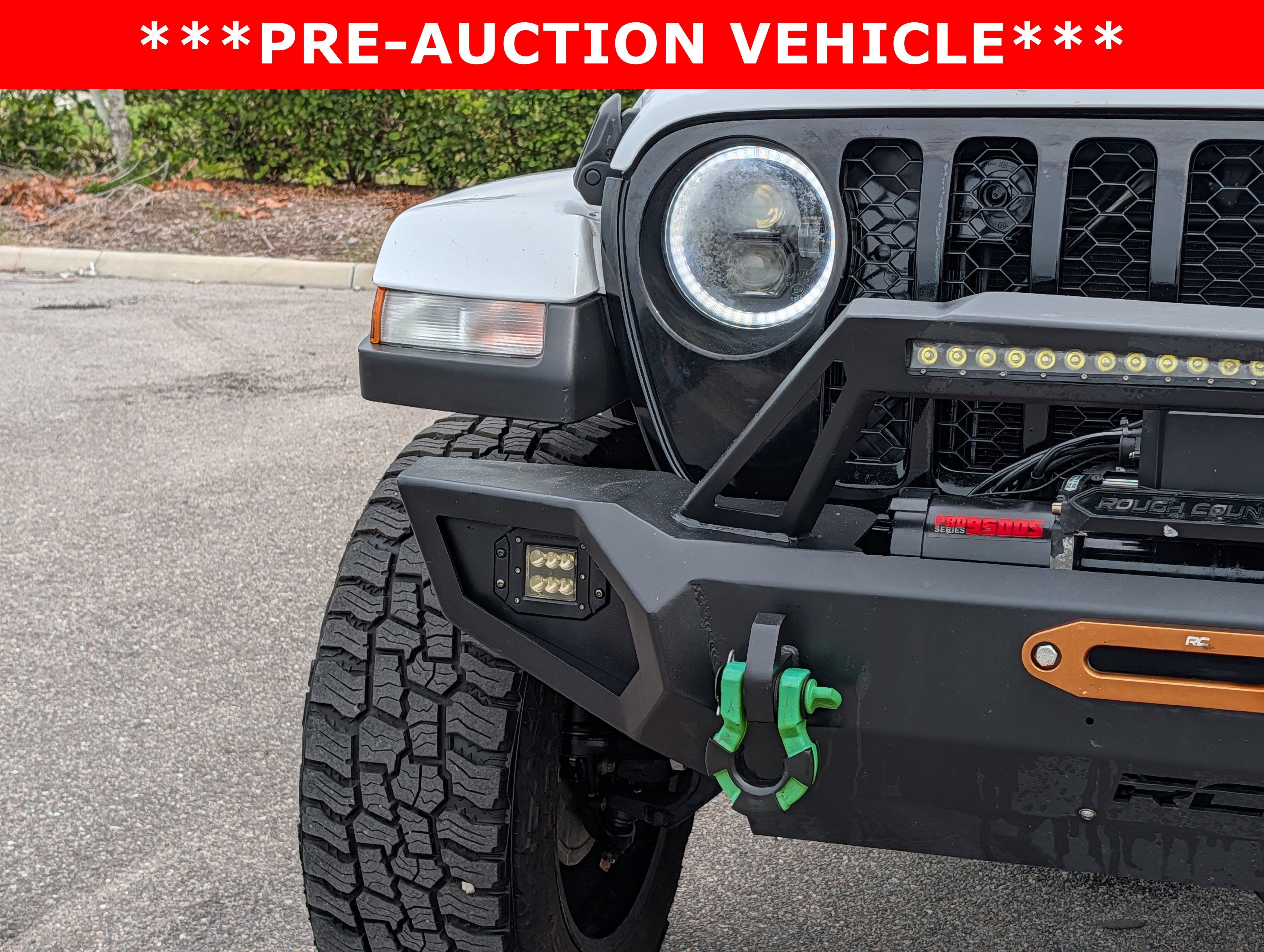 2022 Jeep Gladiator Sport