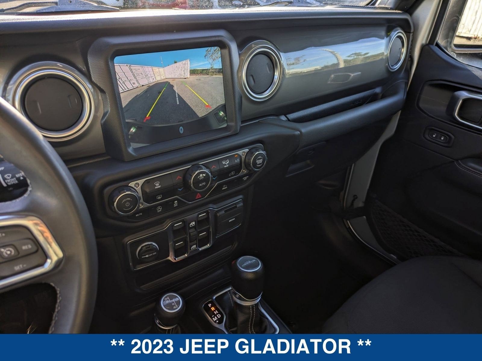2023 Jeep Gladiator Overland