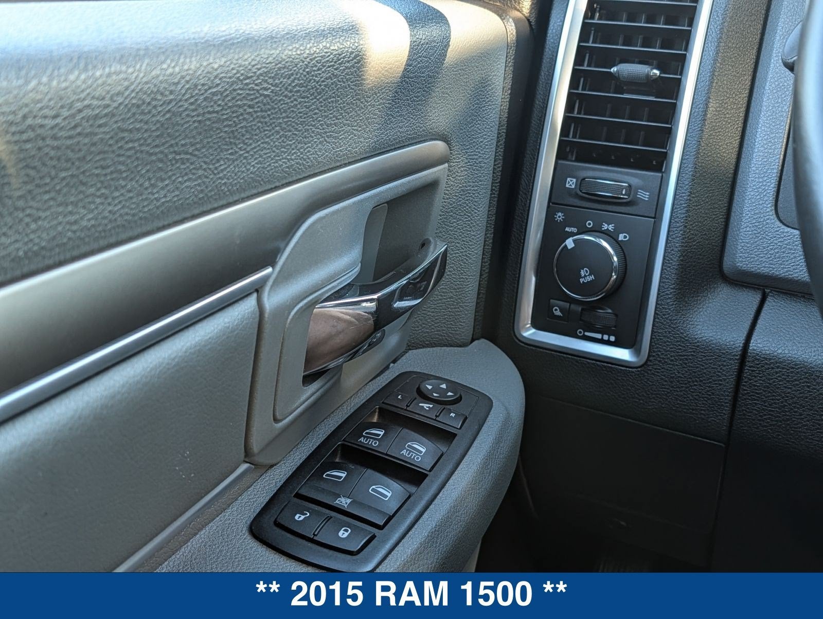 2015 RAM 1500 SLT