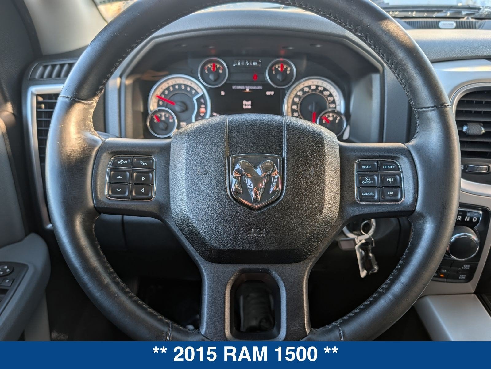 2015 RAM 1500 SLT