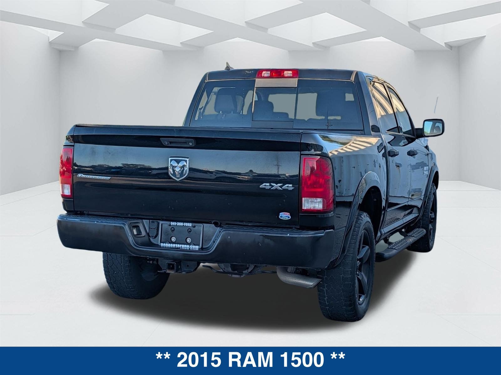 2015 RAM 1500 SLT