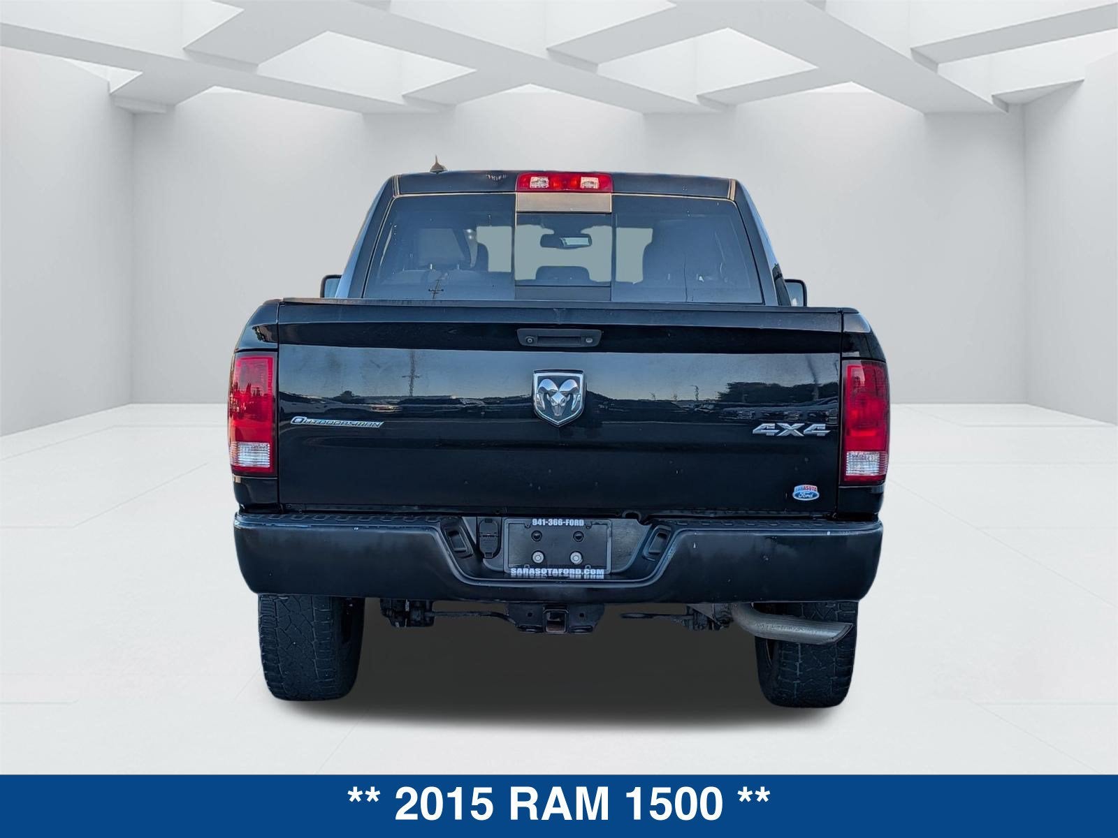 2015 RAM 1500 SLT
