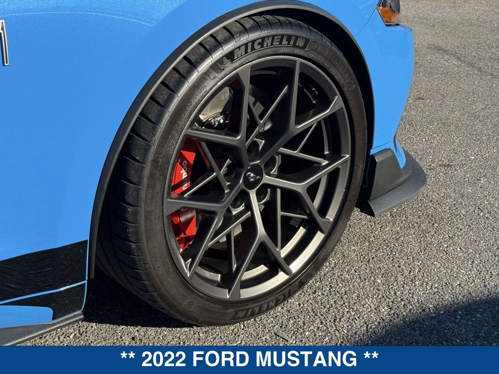 2022 Ford Mustang Mach 1