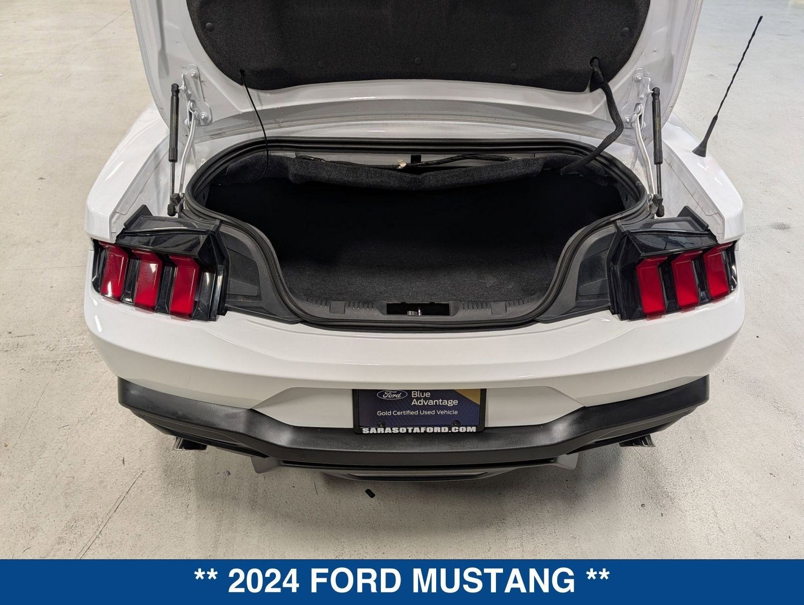 2024 Ford Mustang EcoBoost Premium