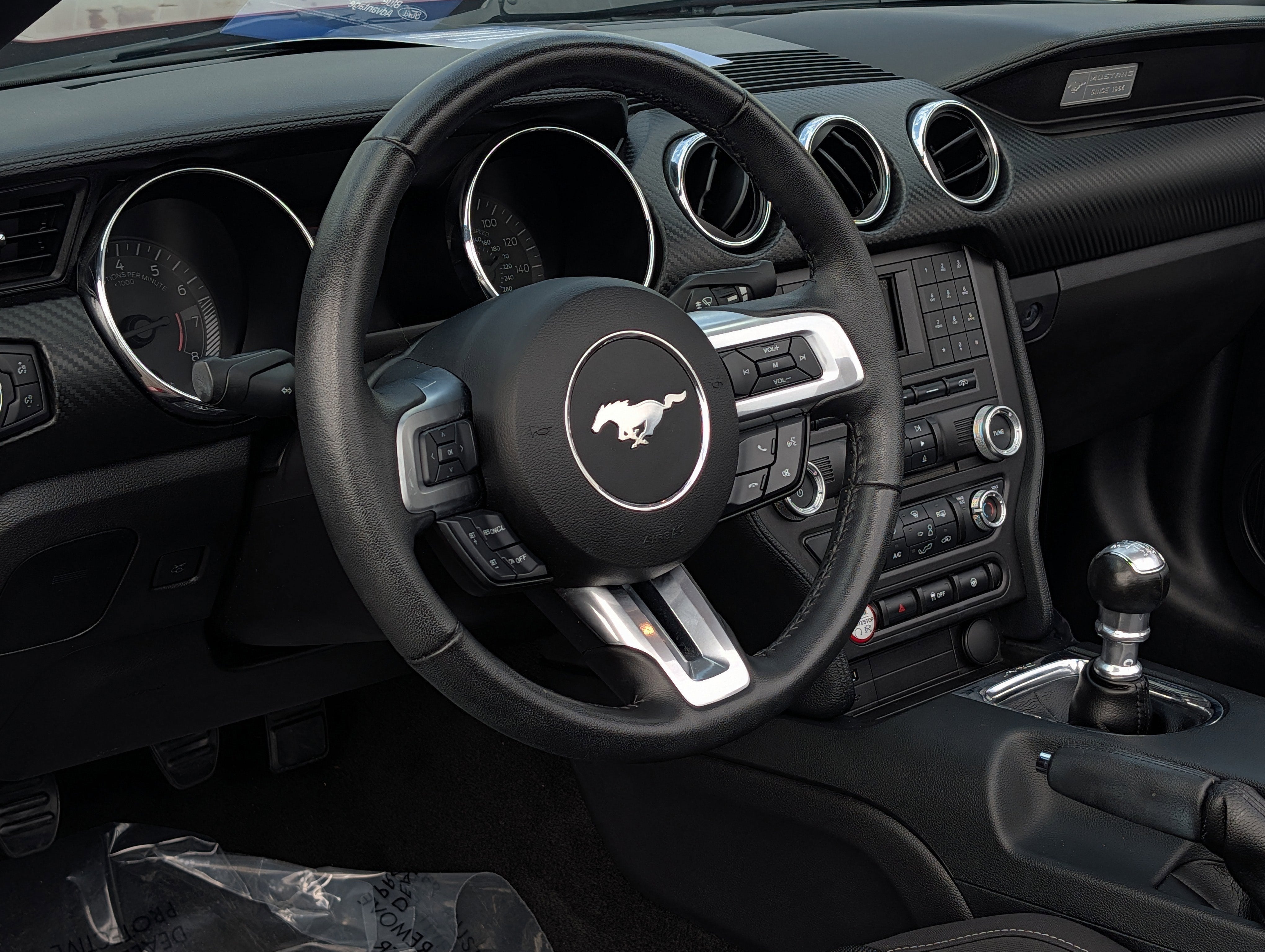 2017 Ford Mustang V6