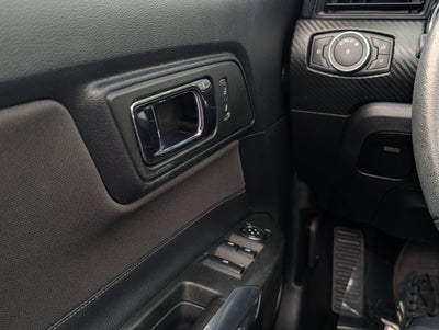 2017 Ford Mustang V6