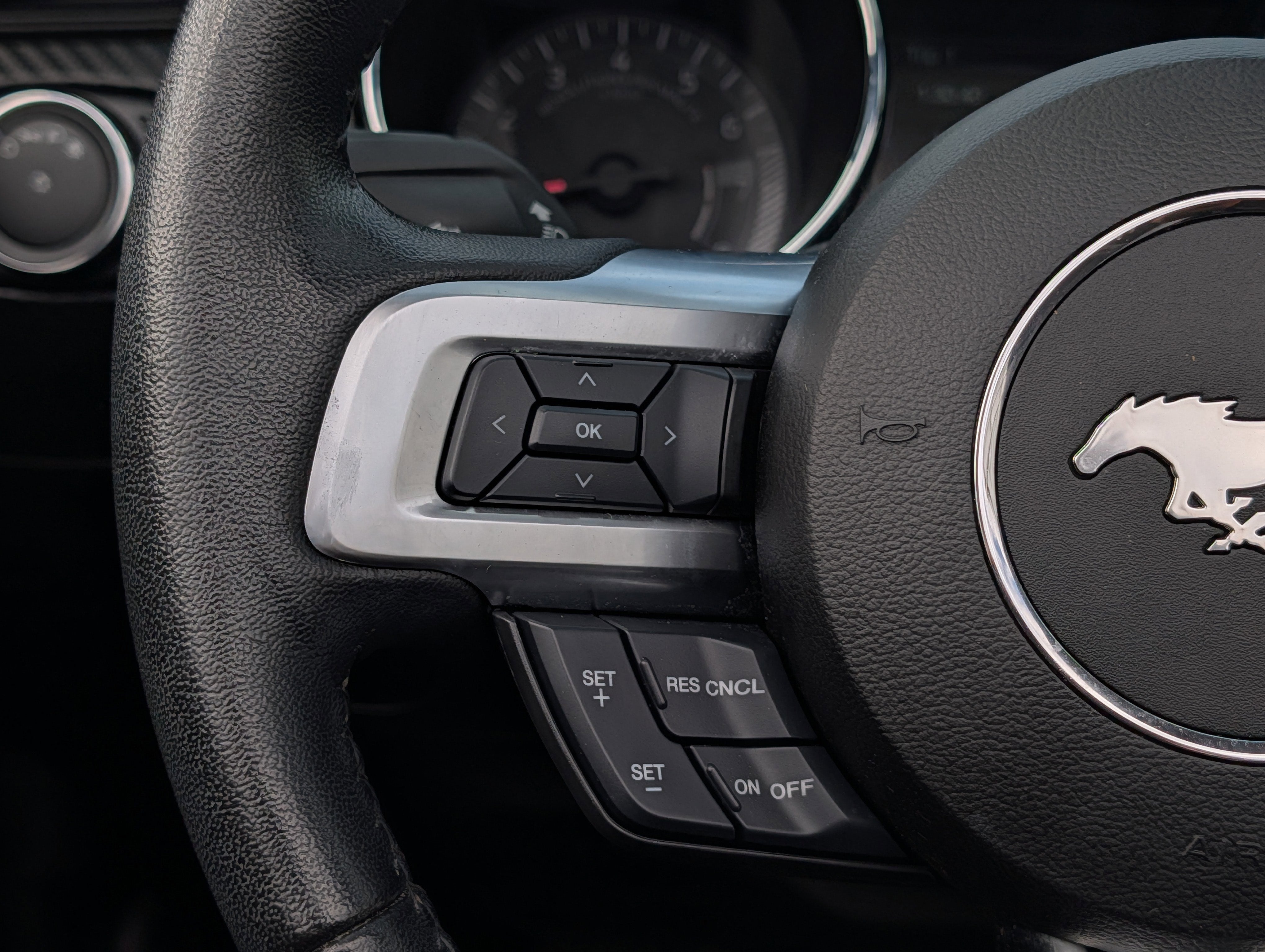 2017 Ford Mustang V6