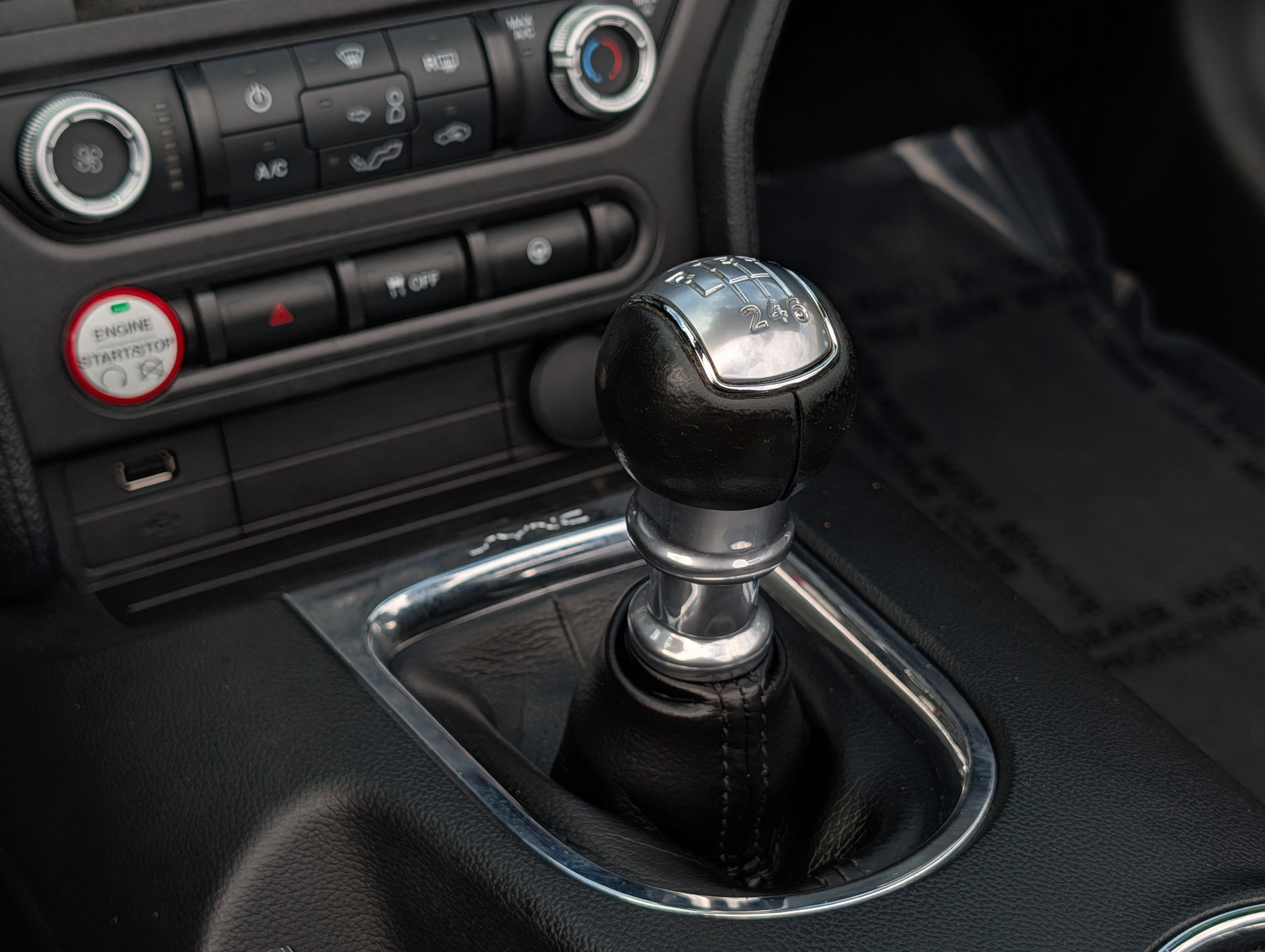 2017 Ford Mustang V6