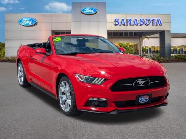 2015 Ford Mustang EcoBoost Convertible Premium's photo