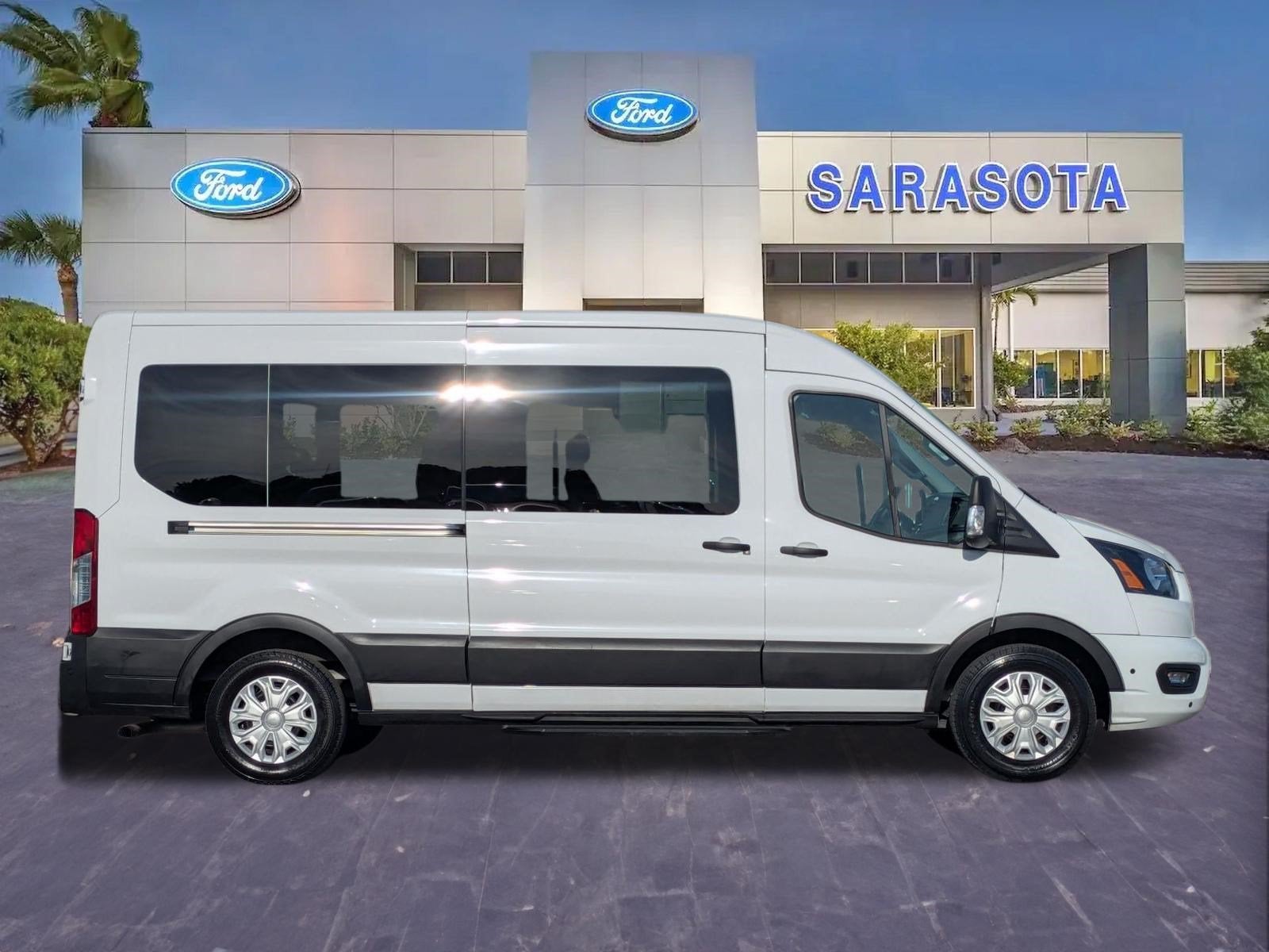 2025 Ford Transit-350 XLT