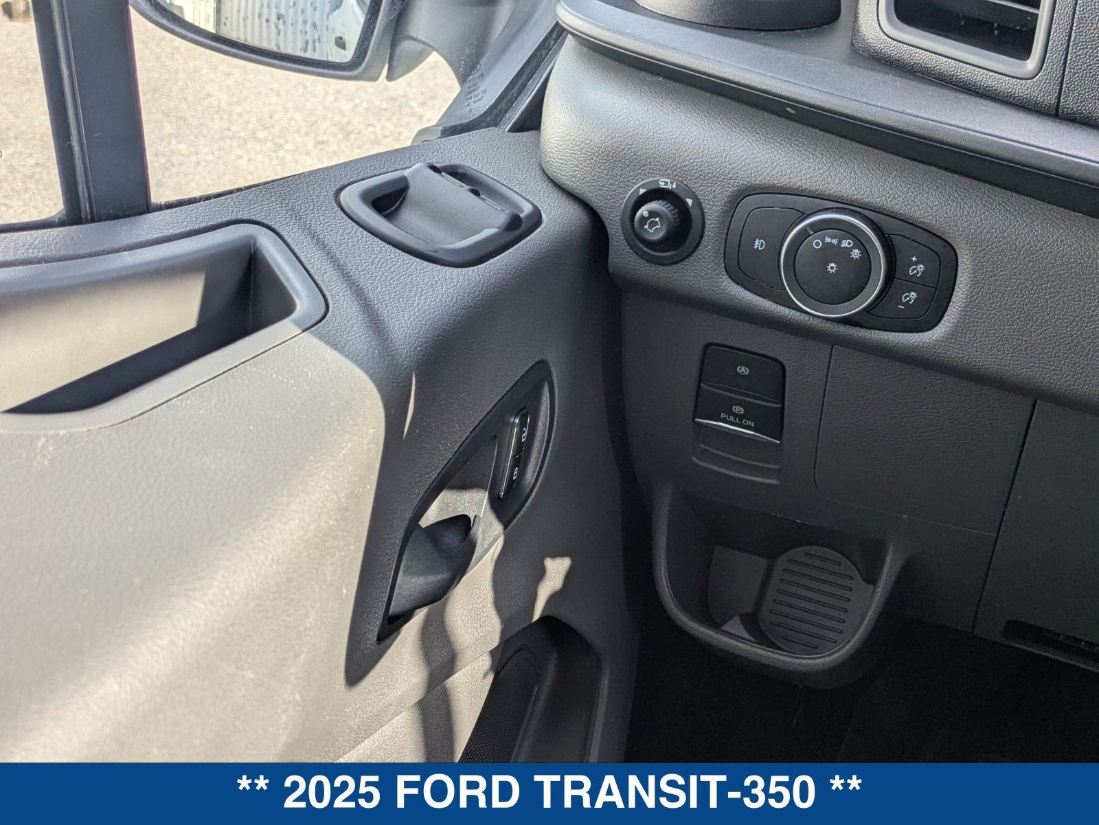 2025 Ford Transit-350 XLT