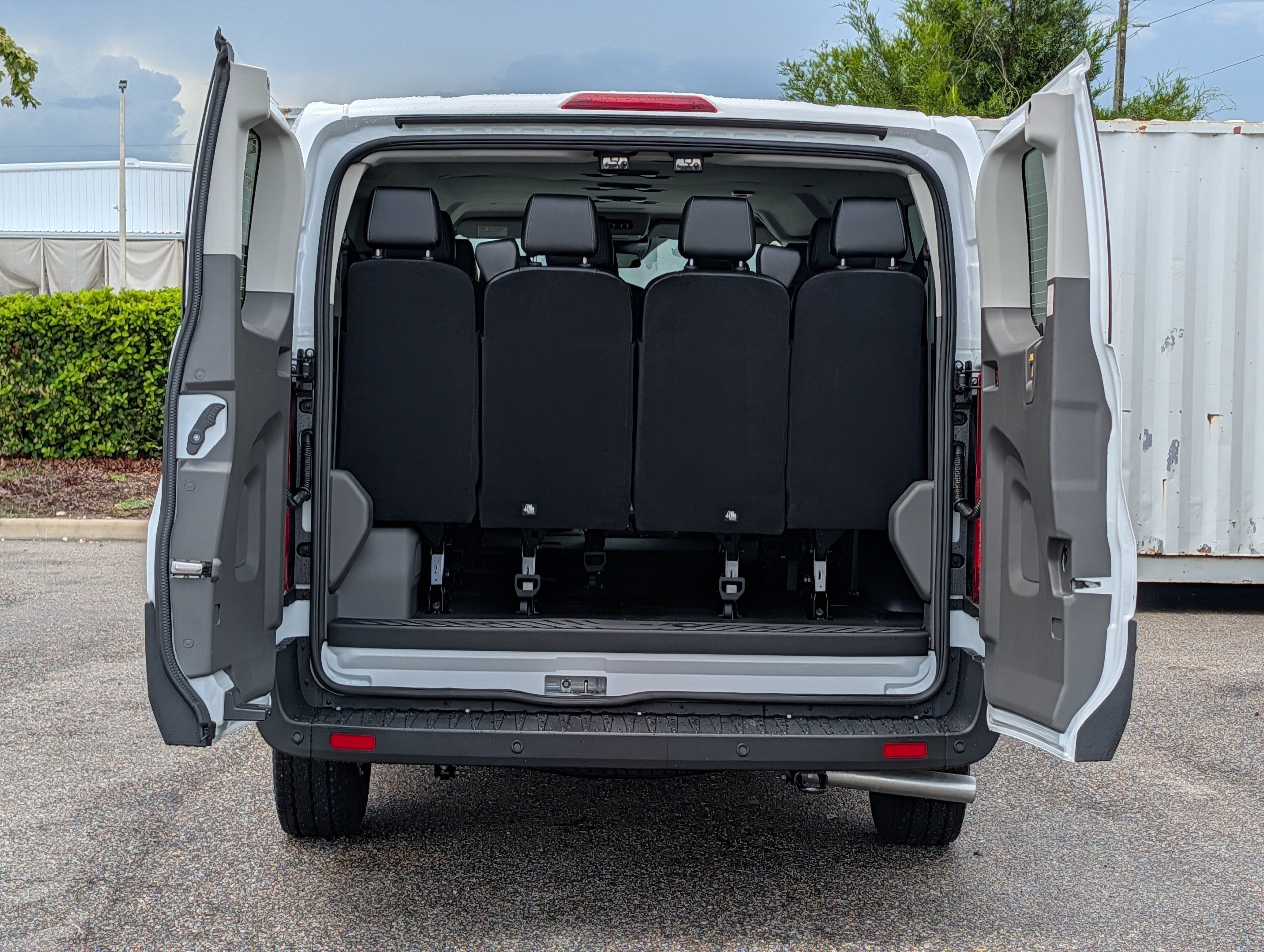 2026 Ford Transit Passenger Wagon Base