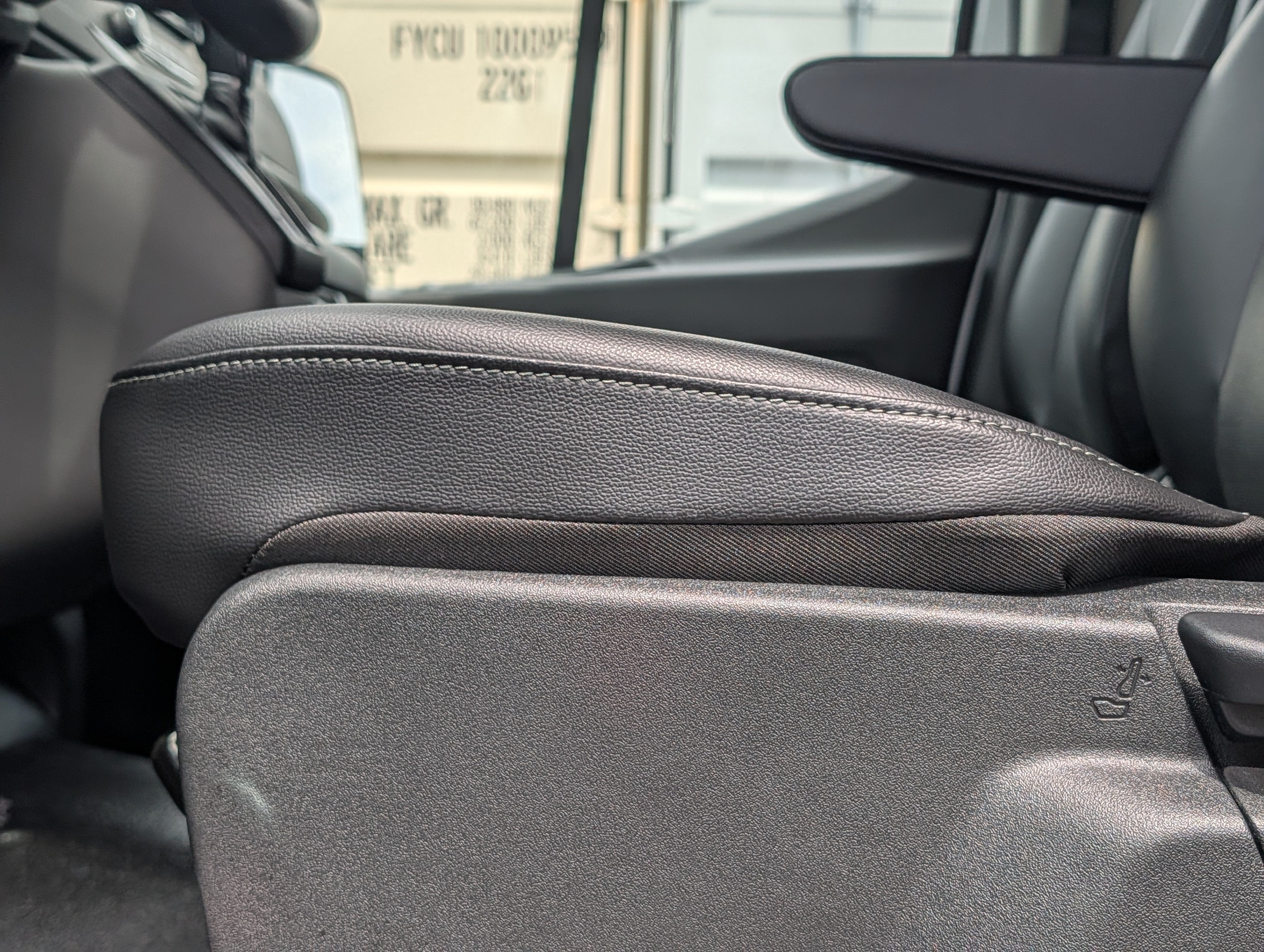 2026 Ford Transit Passenger Wagon Base