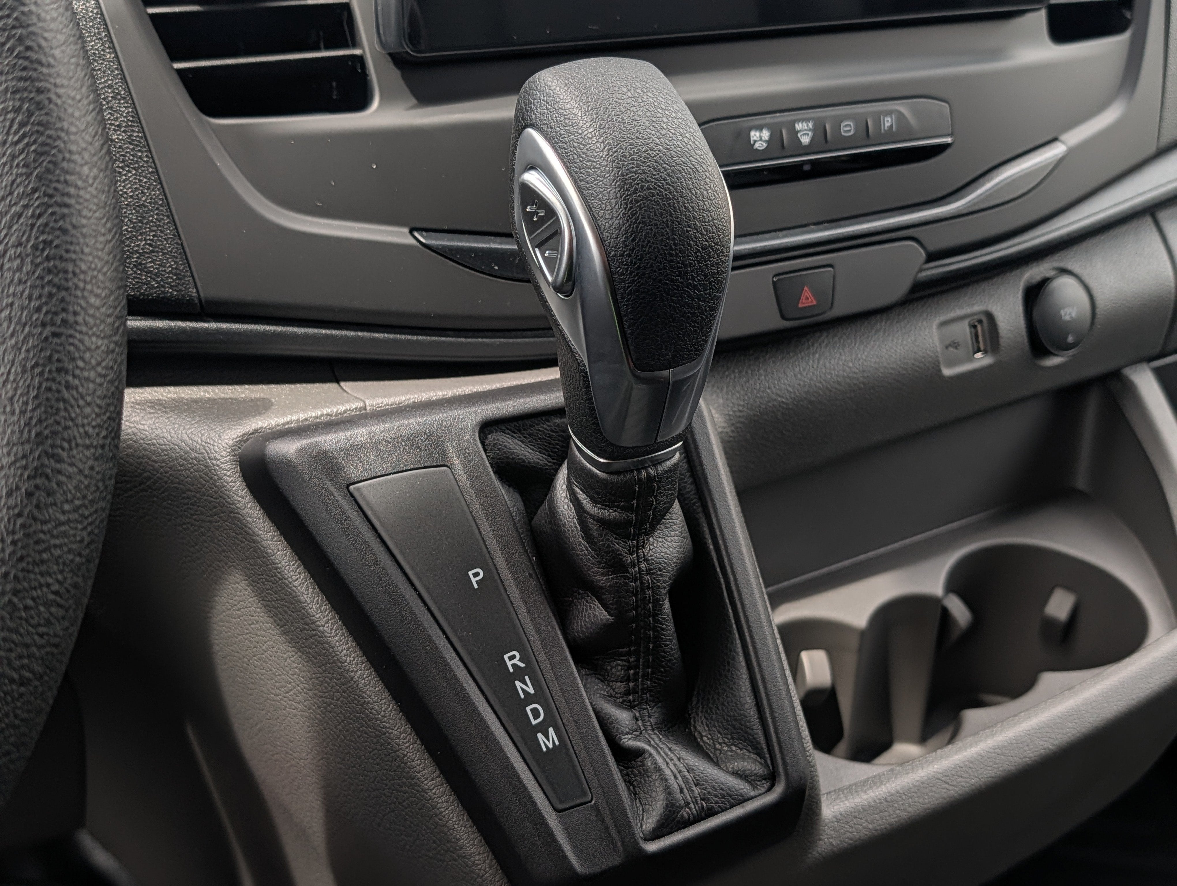 2026 Ford Transit Passenger Wagon Base