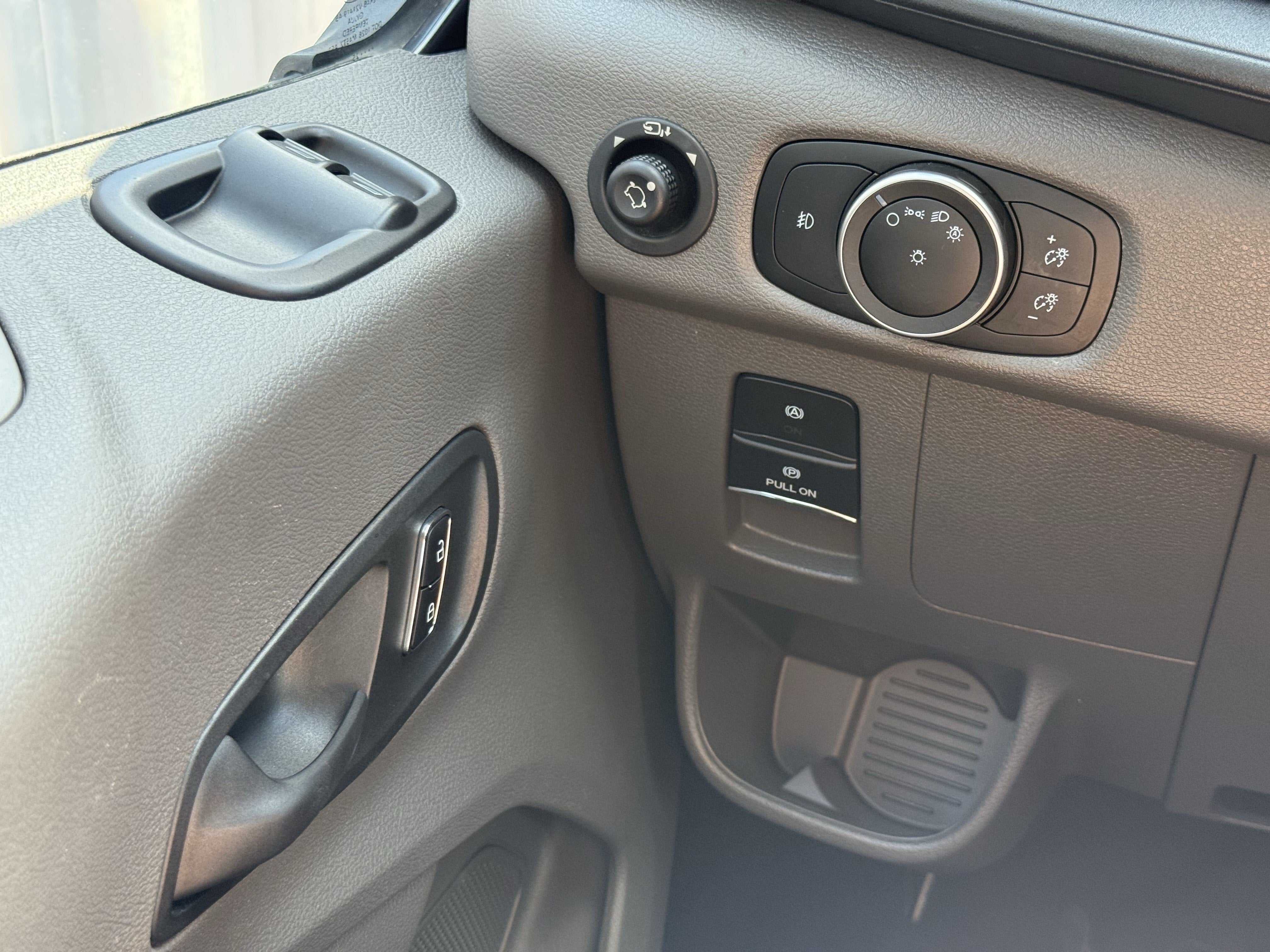 2025 Ford Transit-350 XLT