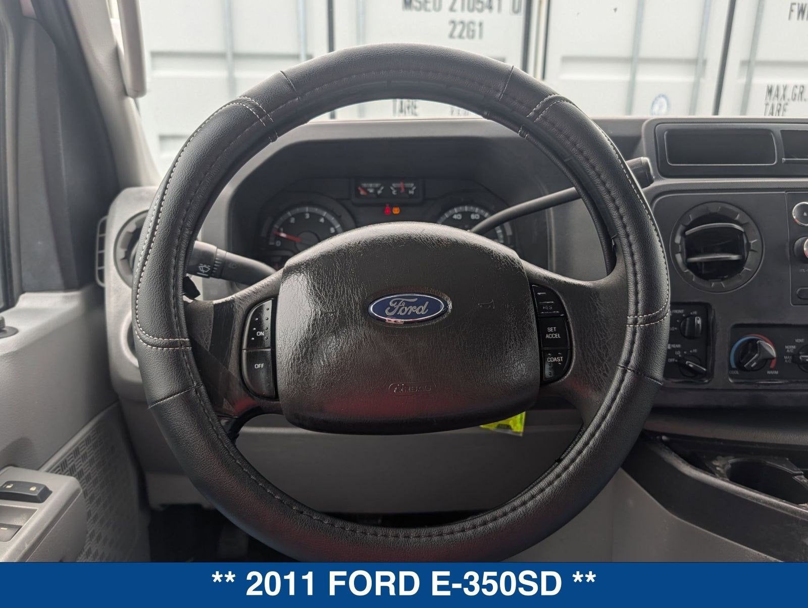 2011 Ford Econoline 350 Super Duty XLT