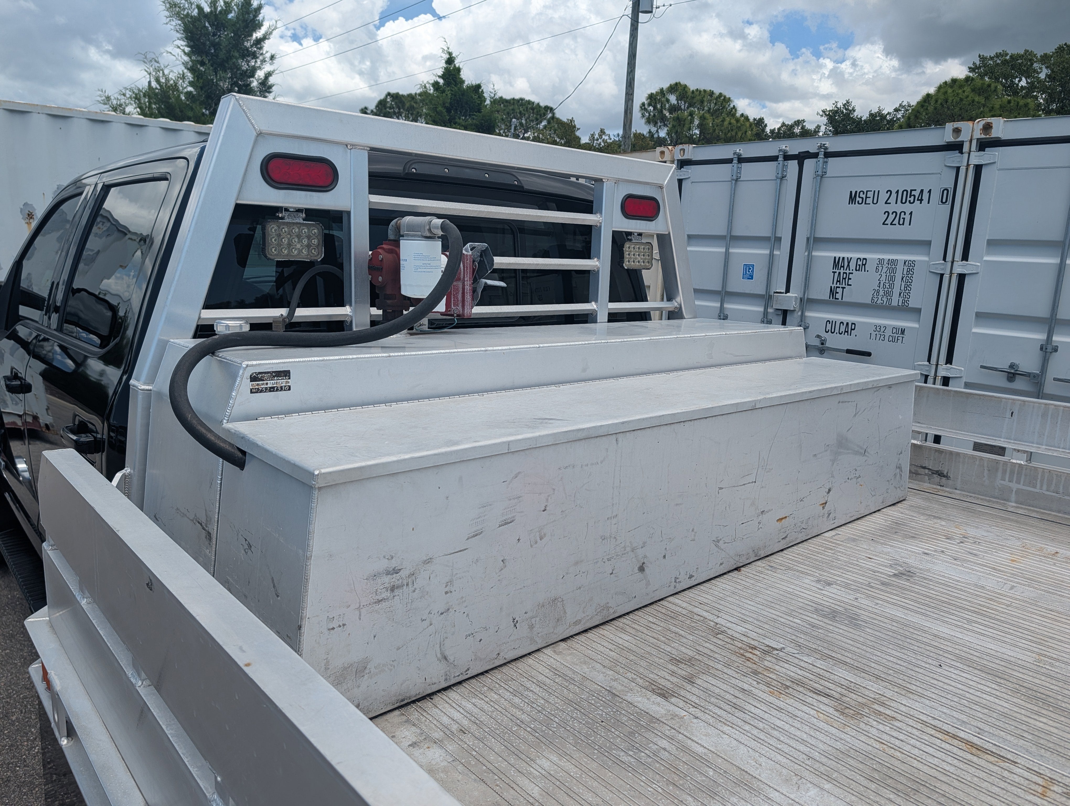 2022 Ford F-450 Chassis Cab Lariat