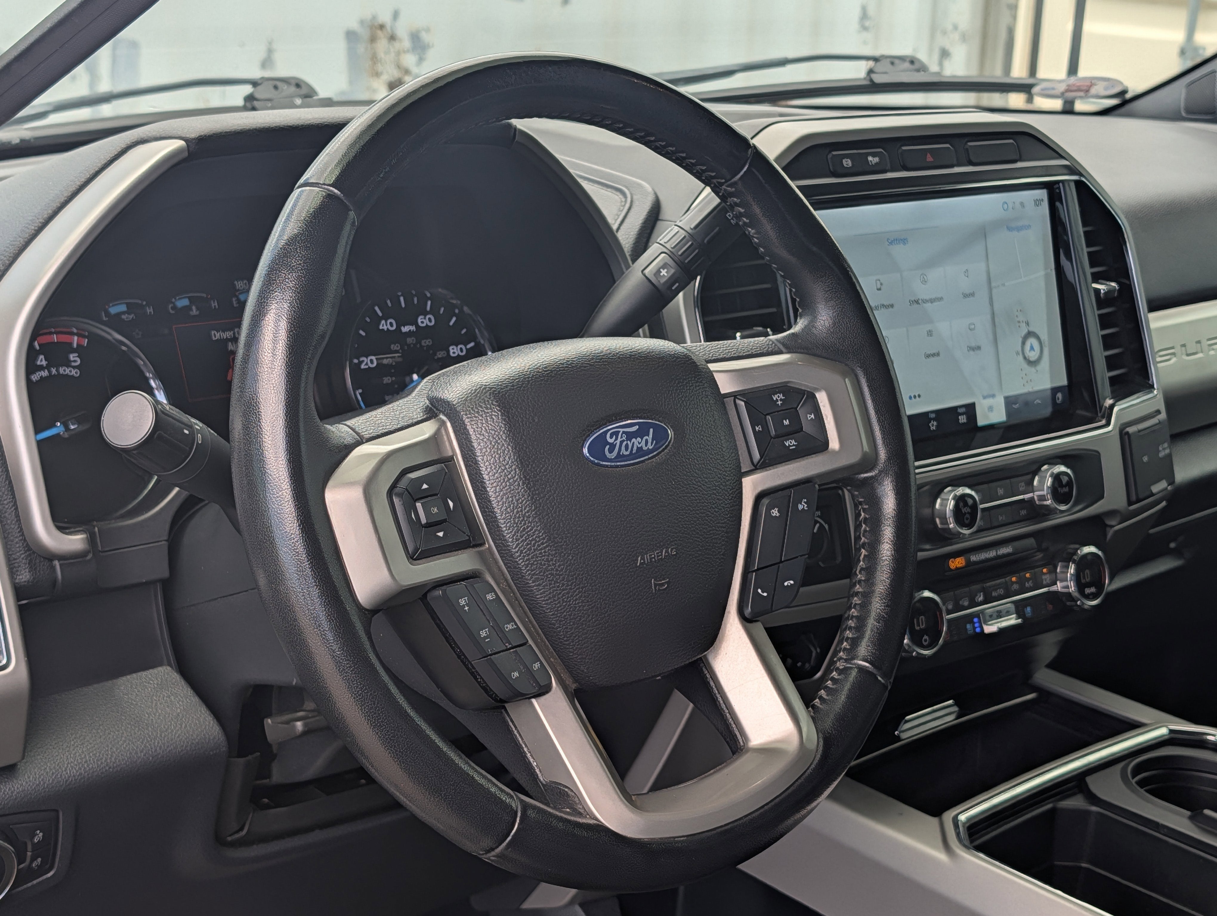 2022 Ford F-450 Chassis Cab Lariat