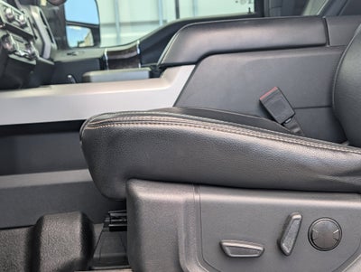 2022 Ford F-450 Chassis Cab Lariat
