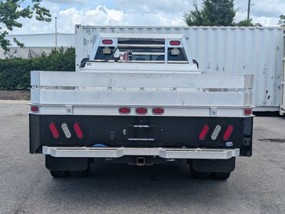 2022 Ford F-450 Chassis Cab Lariat