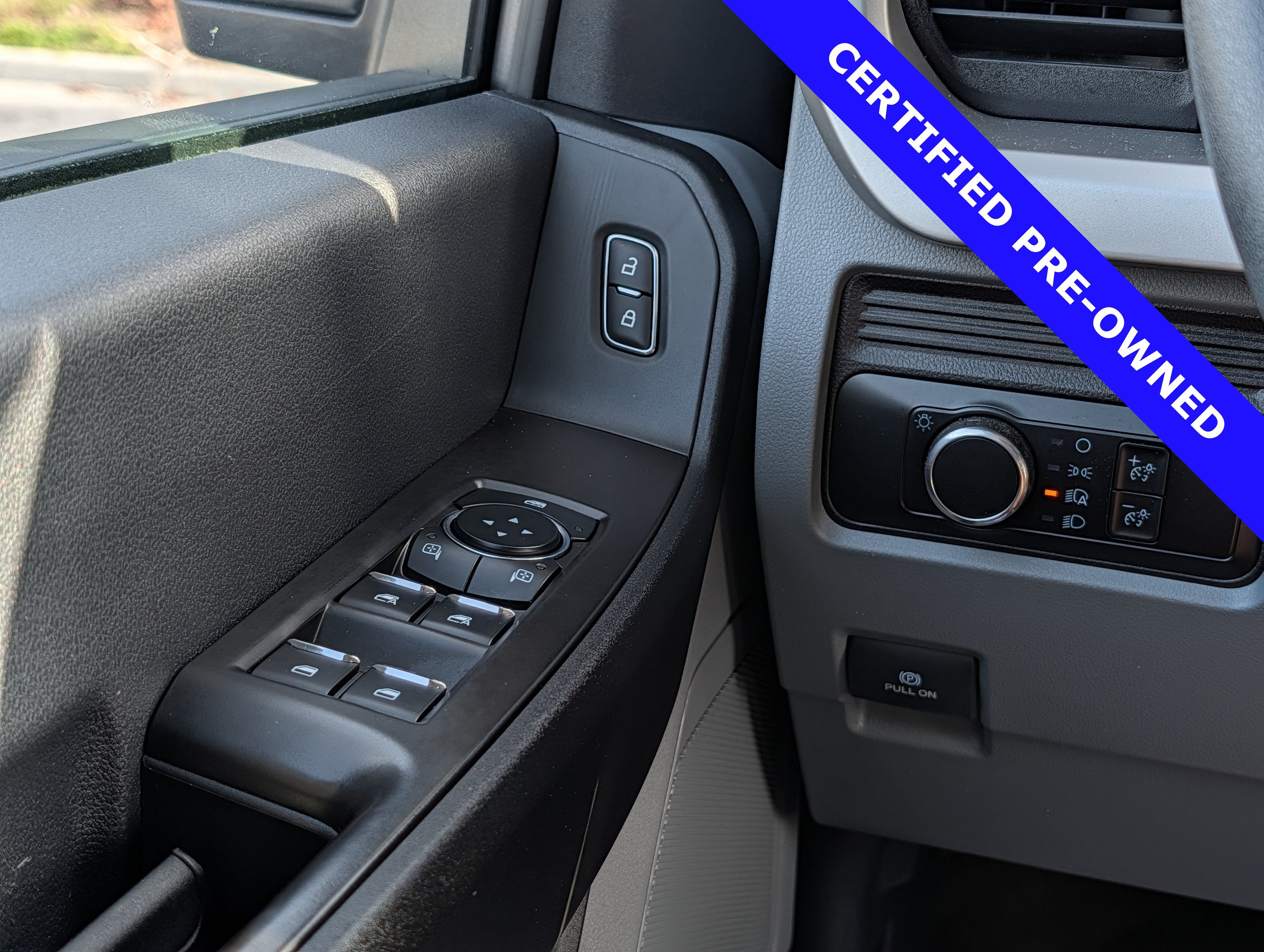 2024 Ford F-450 Chassis Cab XL