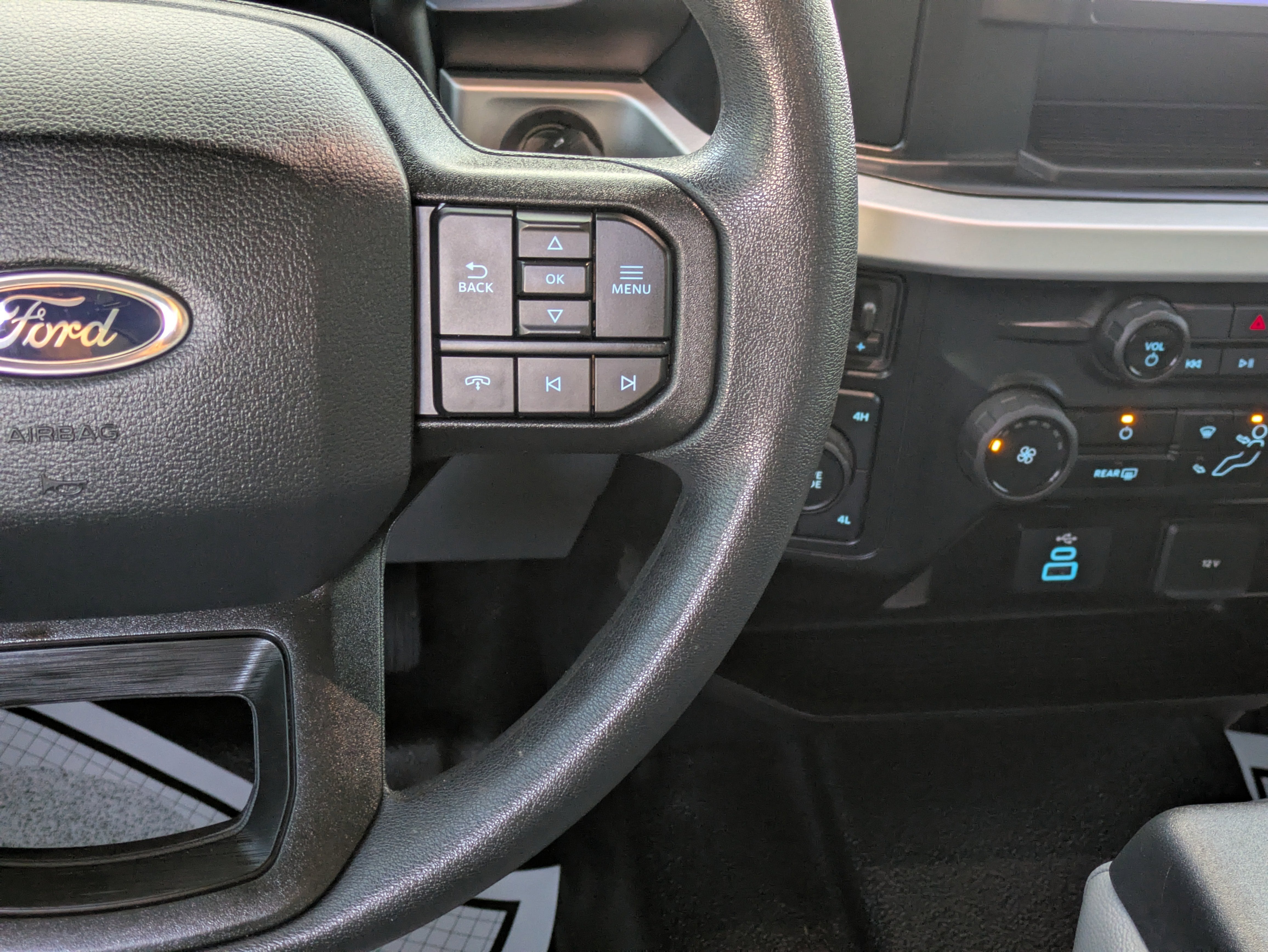 2025 Ford F-350 Chassis Cab XL