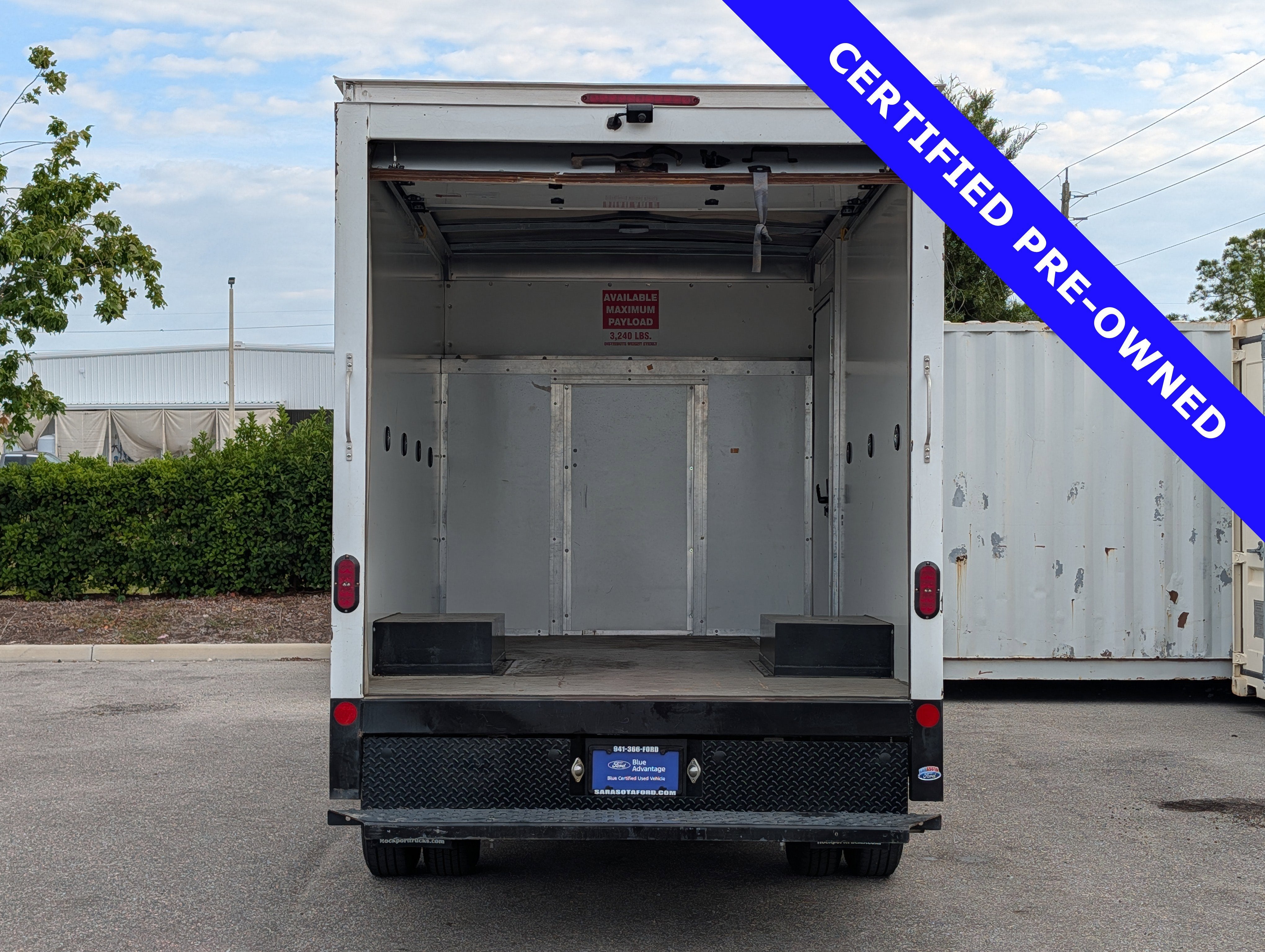 2022 Ford Transit-350 Cutaway BASE