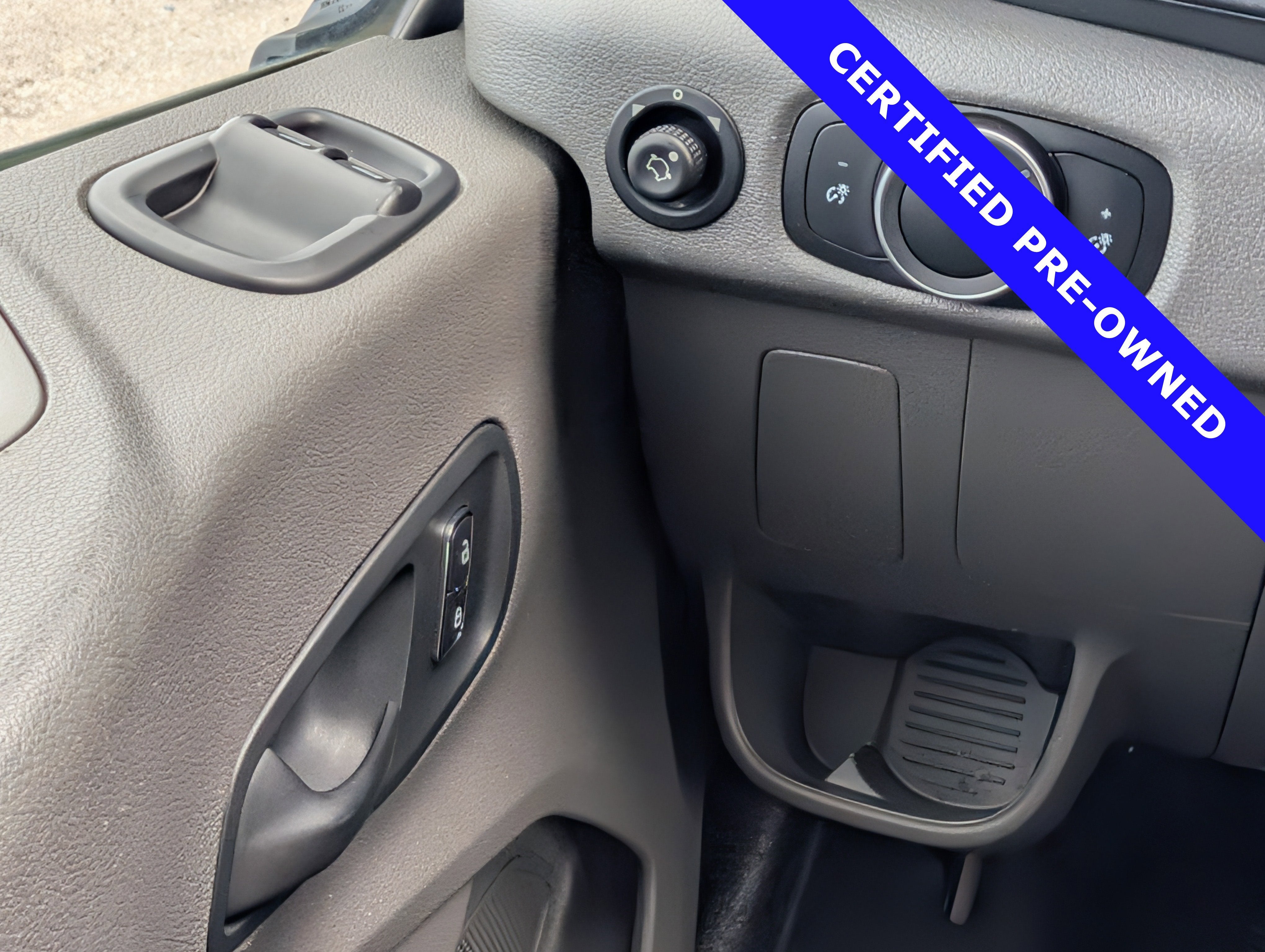 2022 Ford Transit-350 Cutaway BASE