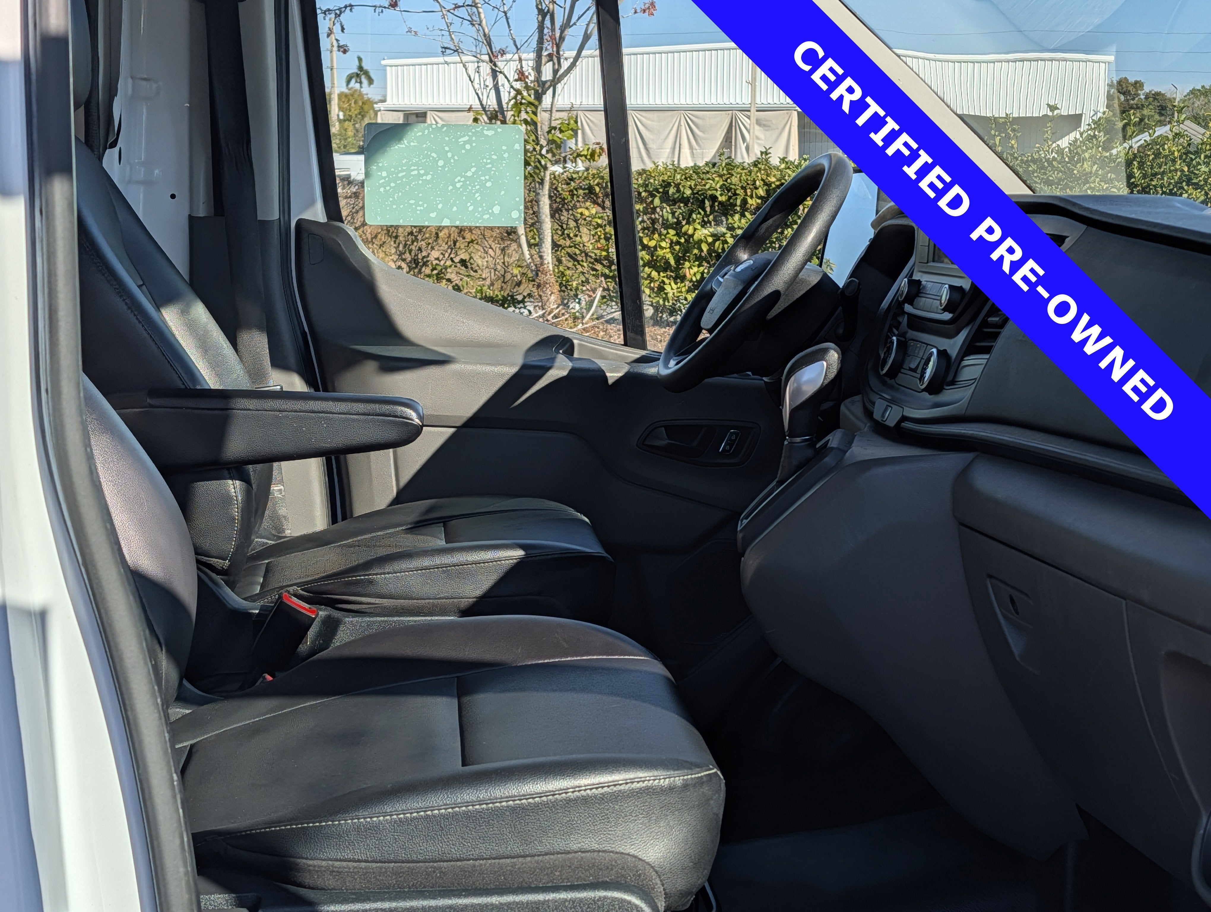 2022 Ford Transit-350 Cutaway BASE