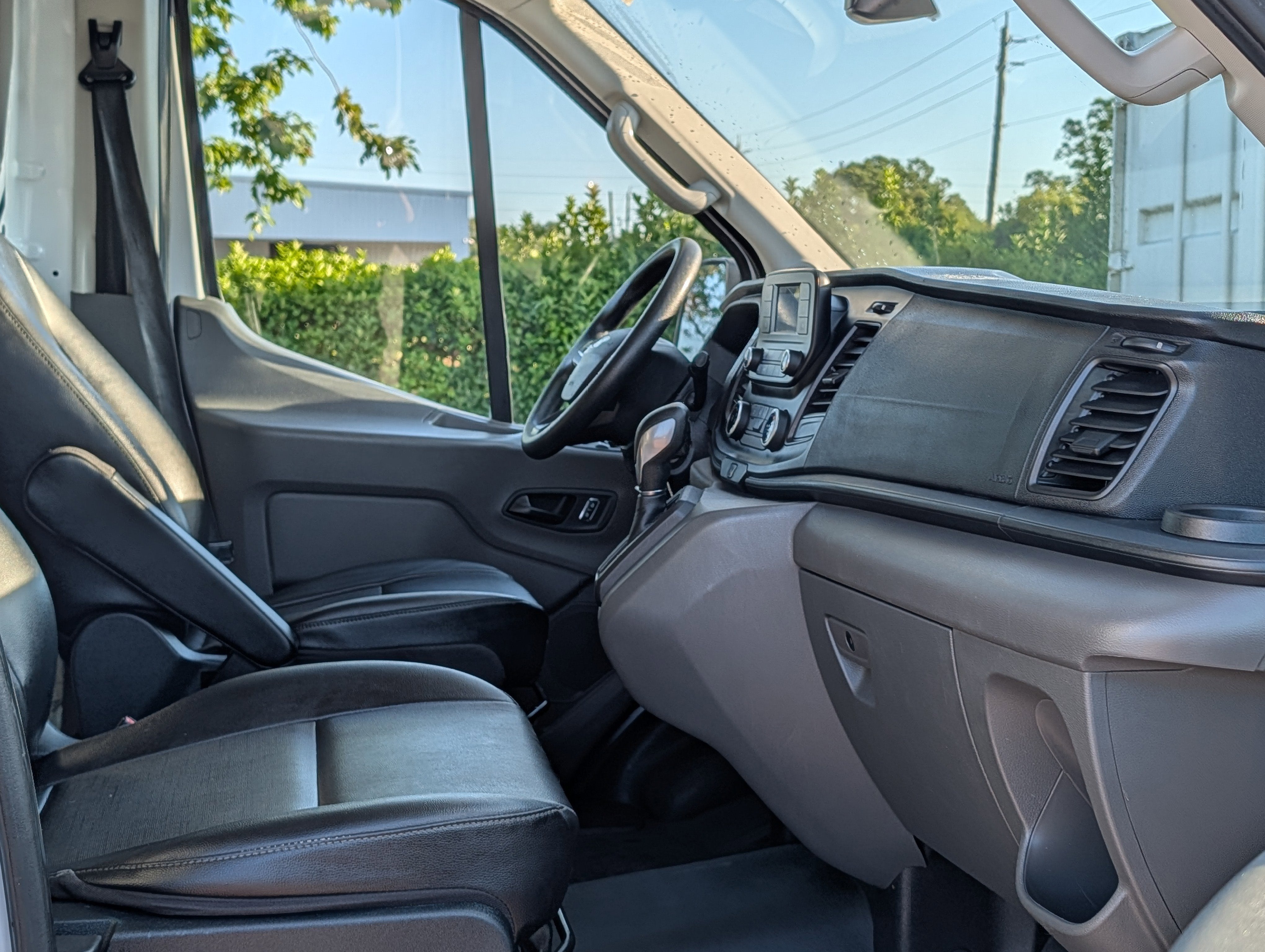 2022 Ford Transit-350 Cutaway BASE
