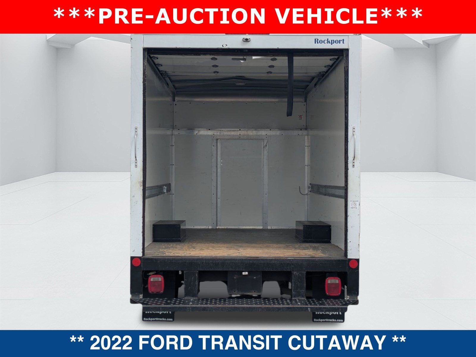 2022 Ford Transit-350 Cutaway BASE
