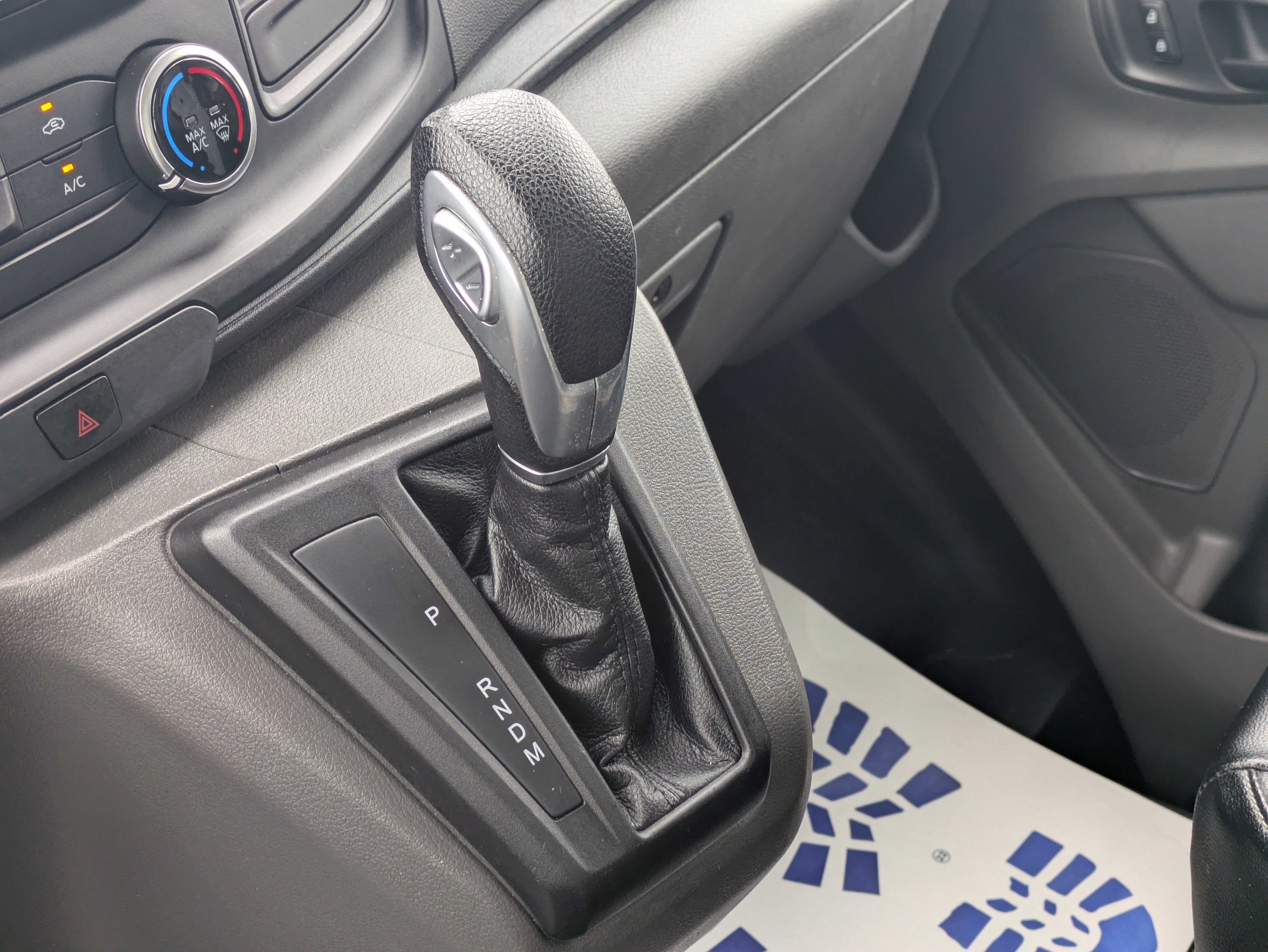 2022 Ford Transit-350 Cutaway BASE