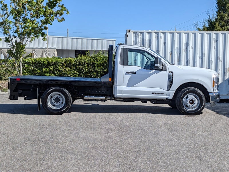 2025 Ford Super Duty F 350 Drw Xl