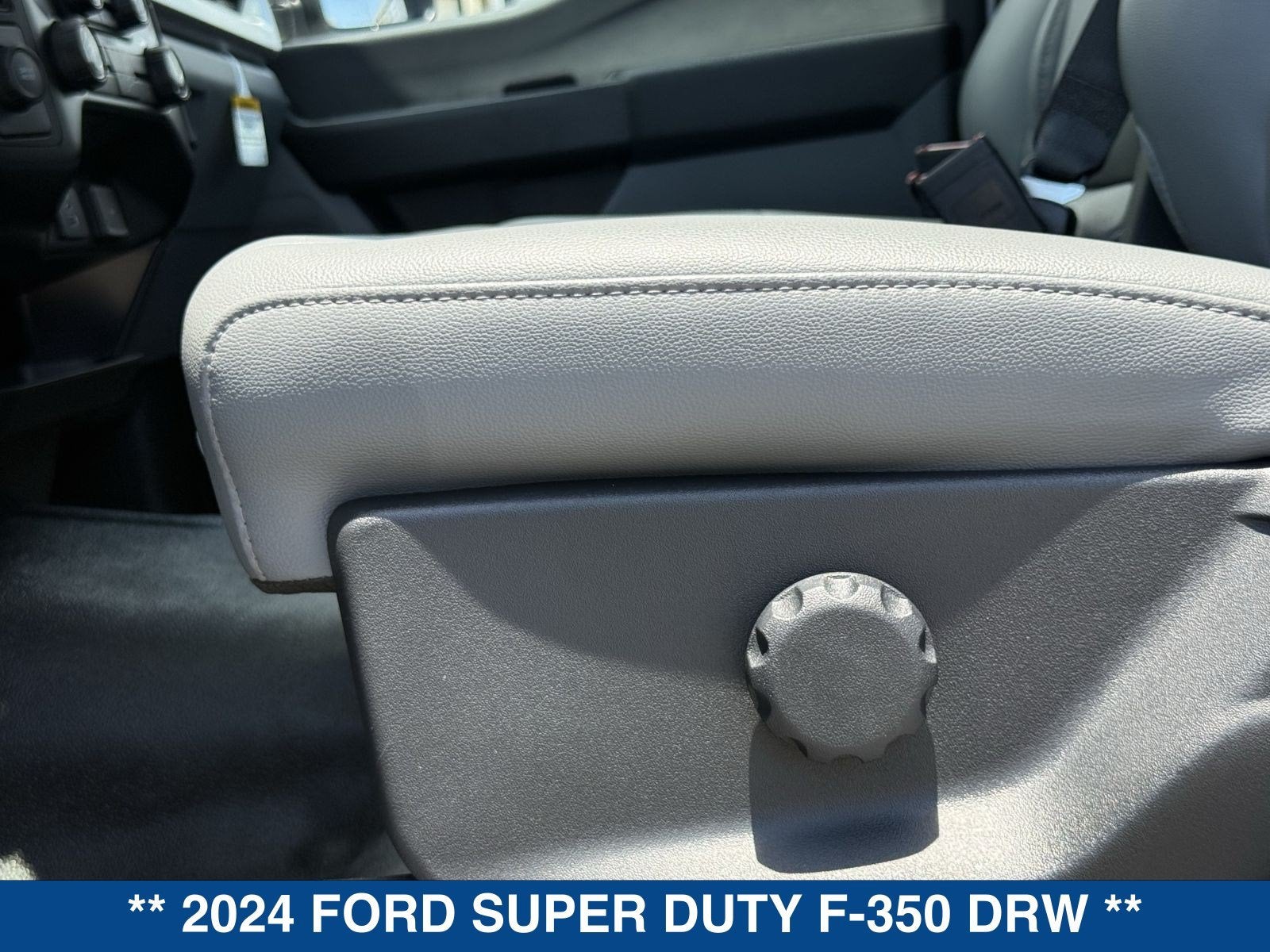 2024 Ford Super Duty F-350 DRW XL