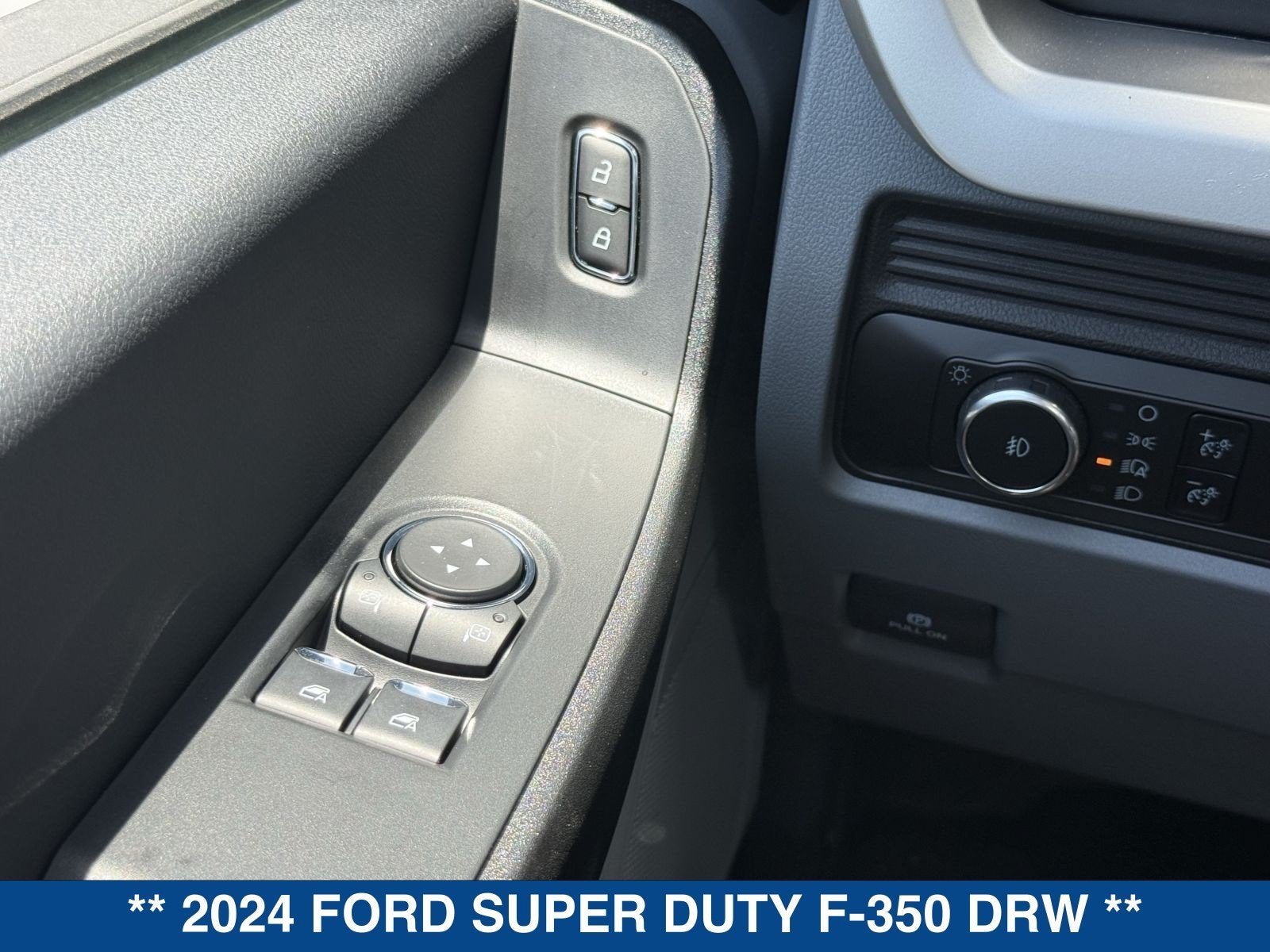 2024 Ford Super Duty F-350 DRW XL