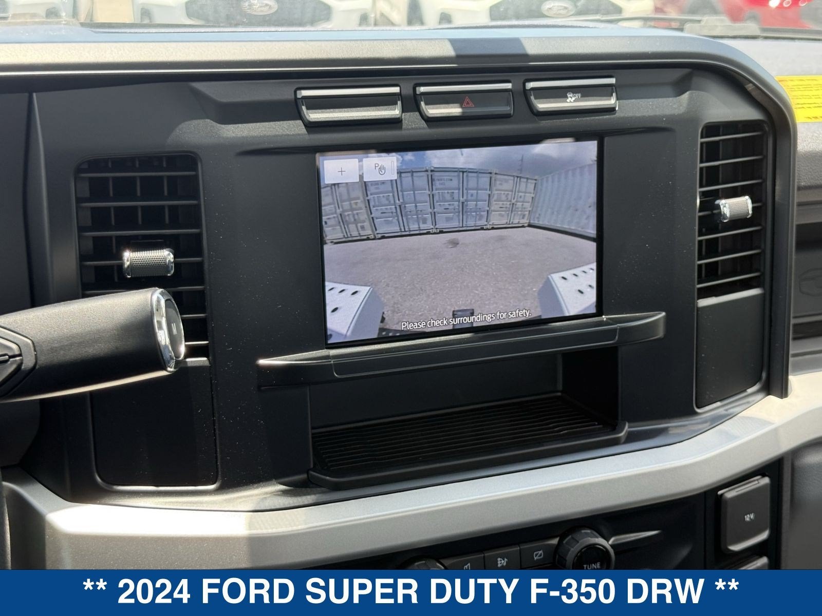 2024 Ford Super Duty F-350 DRW XL