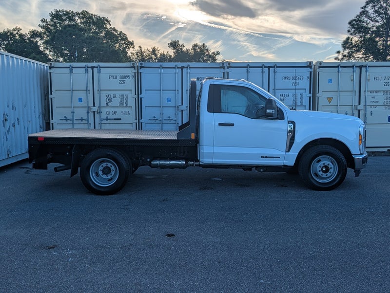 2025 Ford Super Duty F 350 Drw Xl