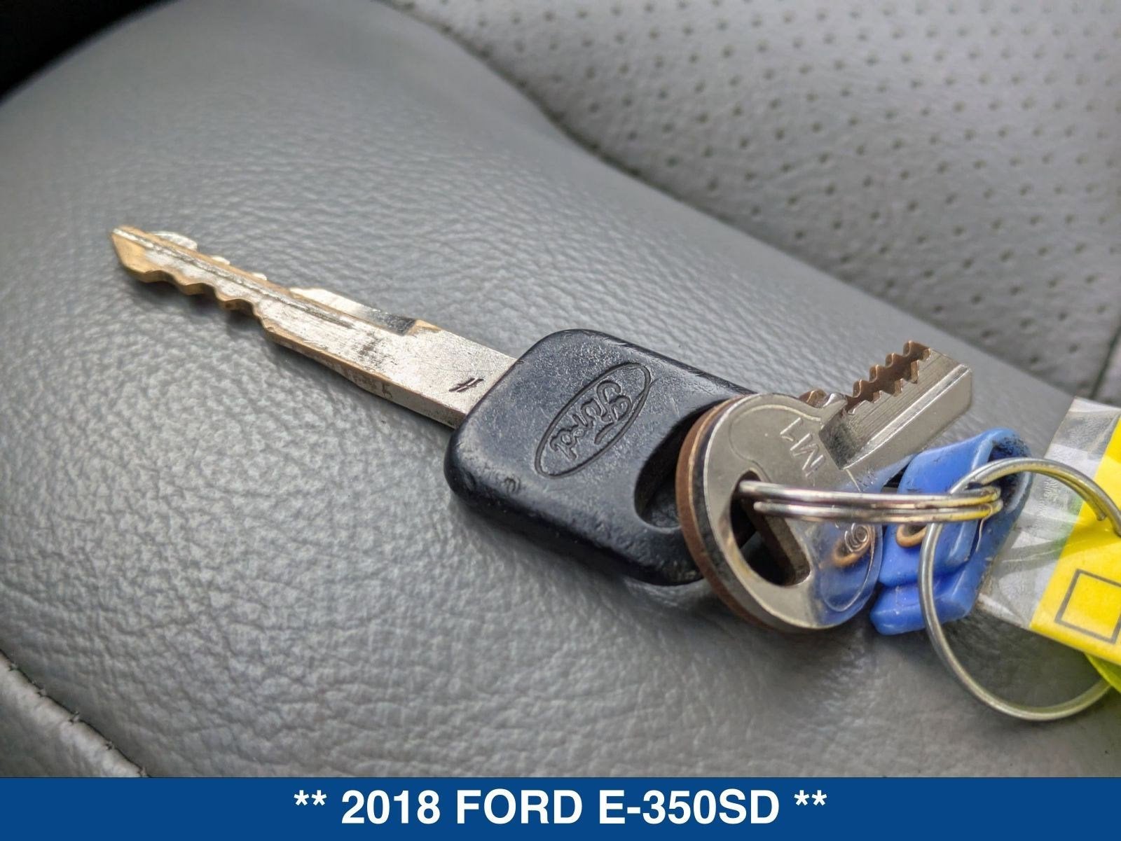 2018 Ford Econoline 350 Cutaway BASE