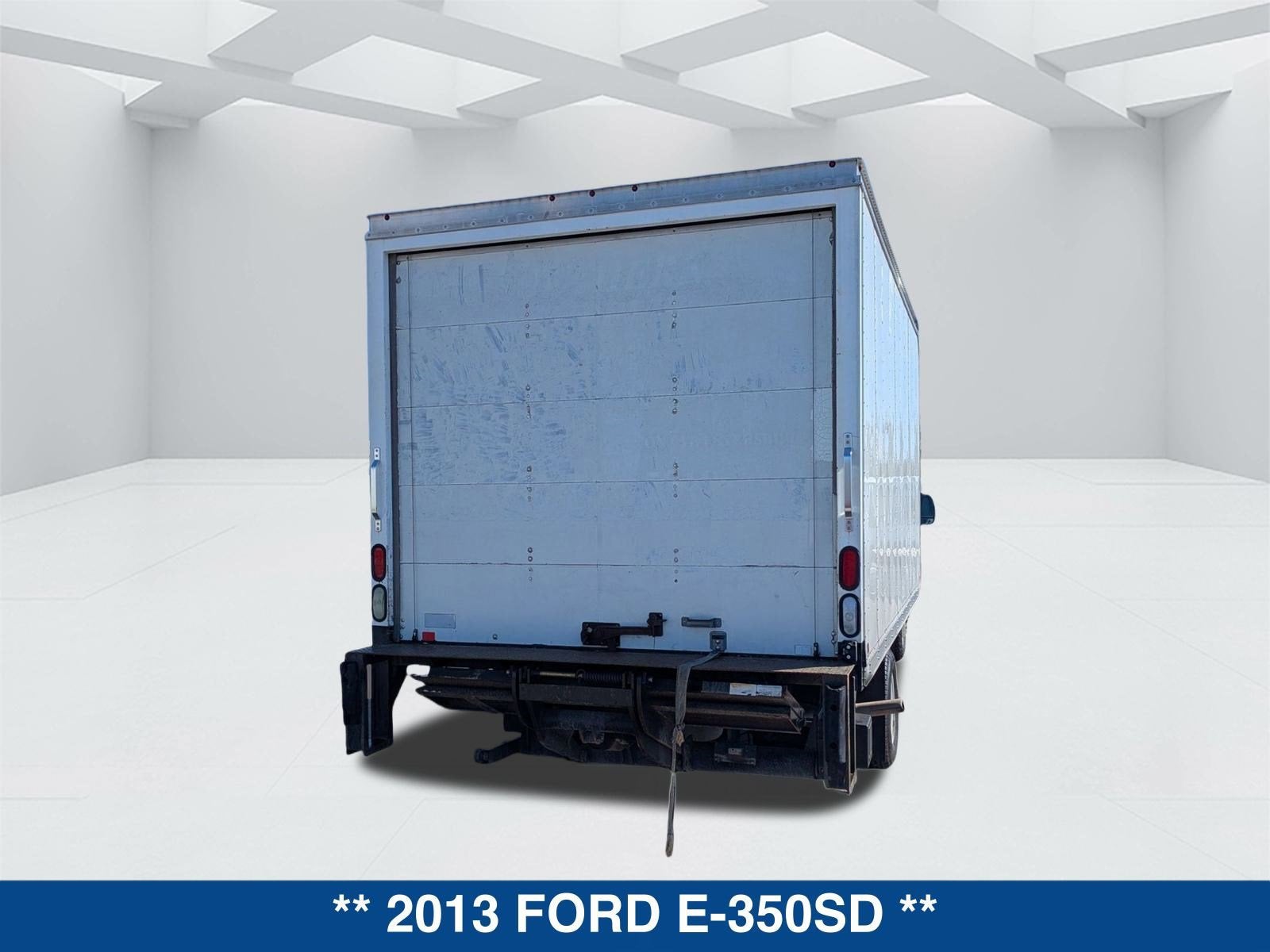 2013 Ford Econoline 350 Cutaway BASE