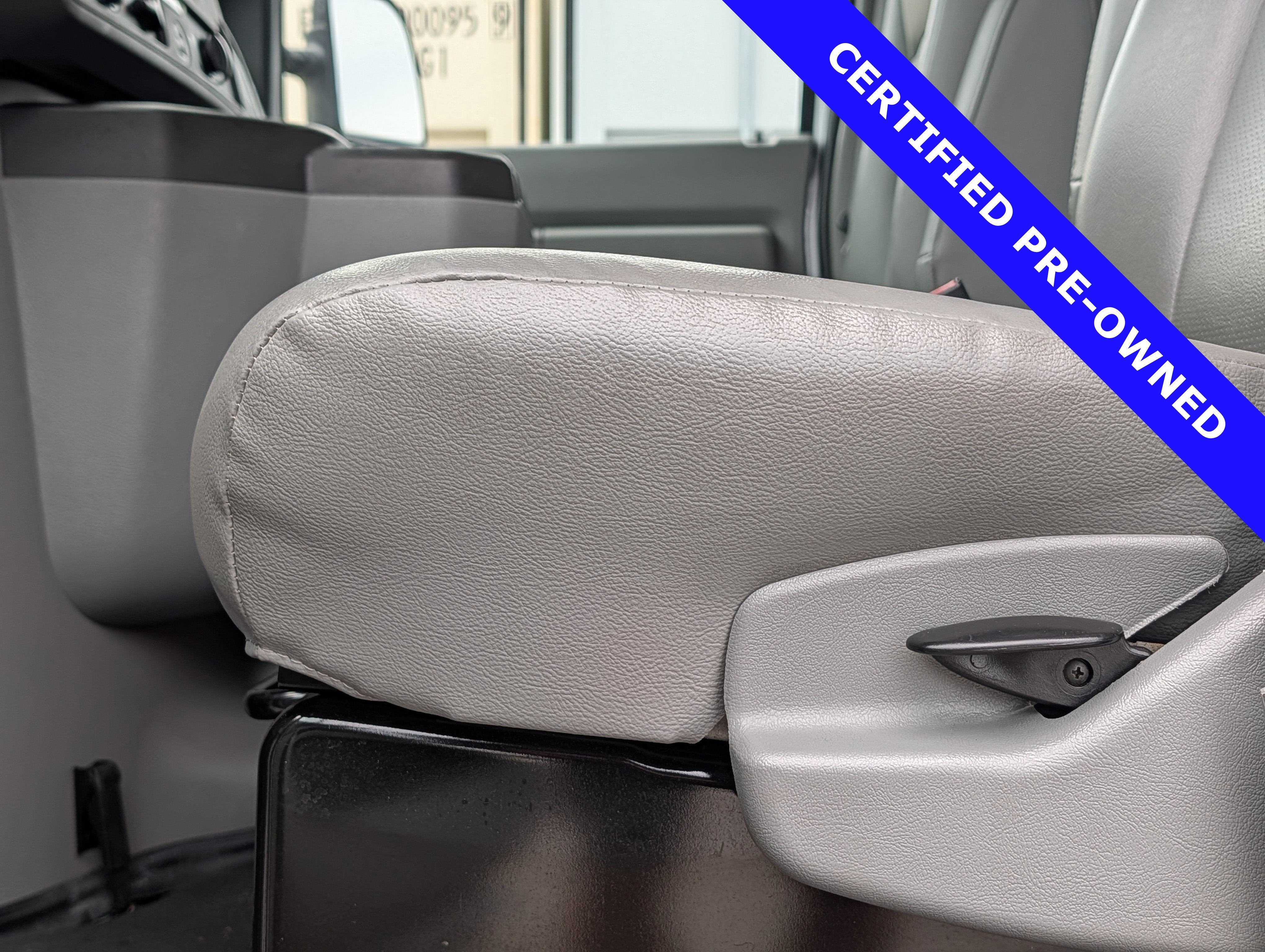 2024 Ford Econoline 350 Cutaway Base