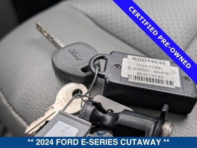 2024 Ford E-Series Cutaway Base