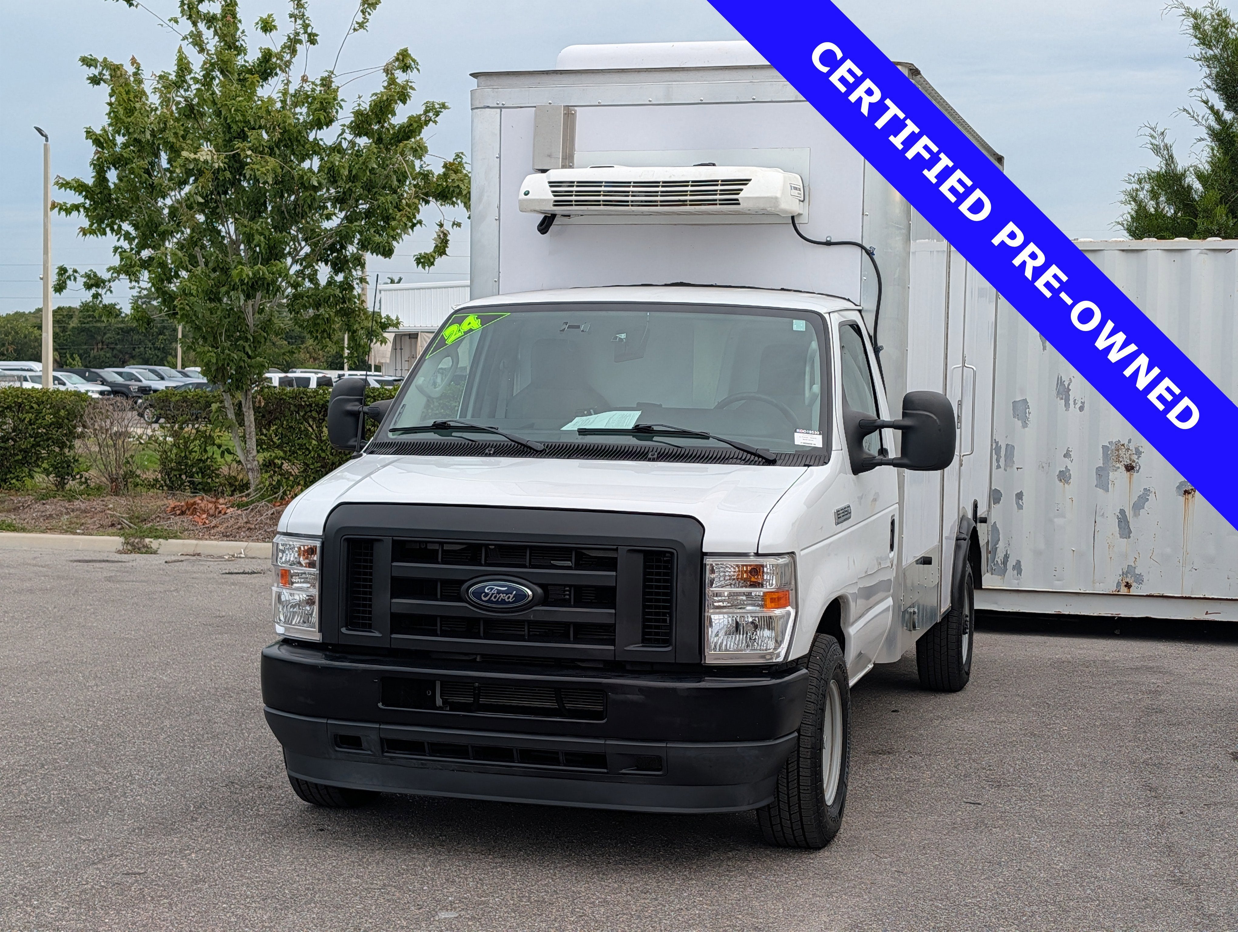 2024 Ford Econoline 350 Cutaway Base