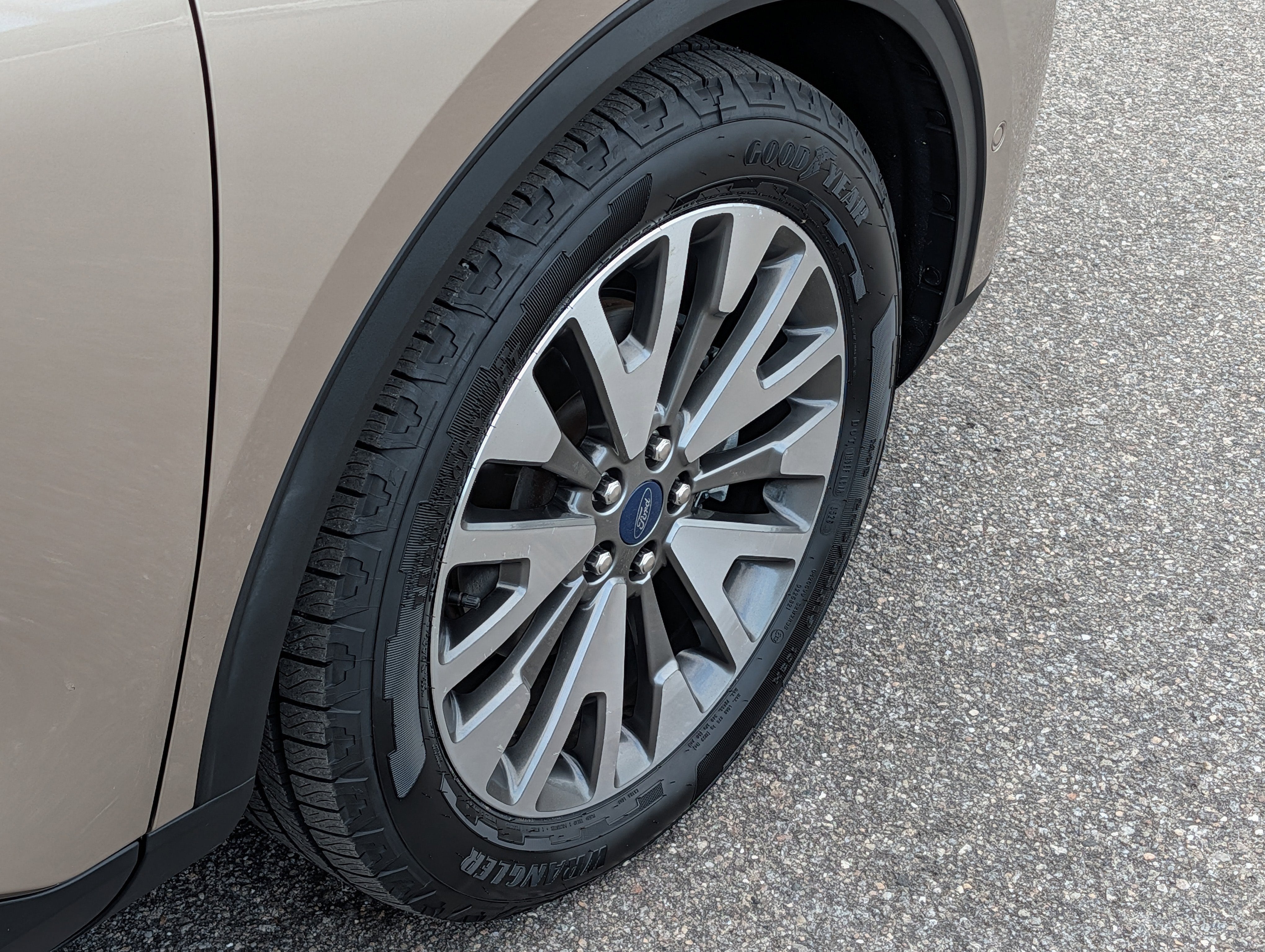 2021 Ford Escape Hybrid Titanium