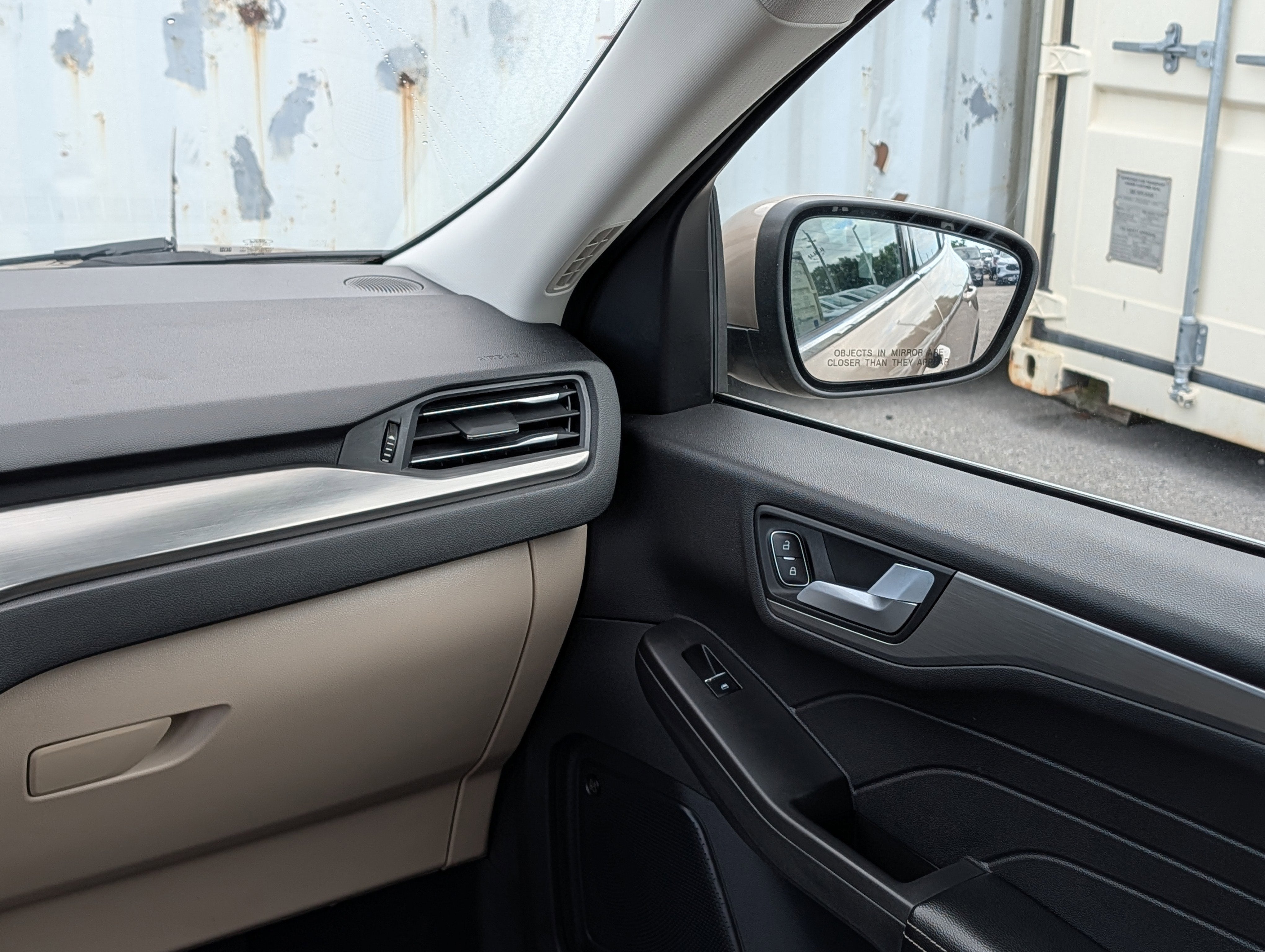 2021 Ford Escape Hybrid Titanium