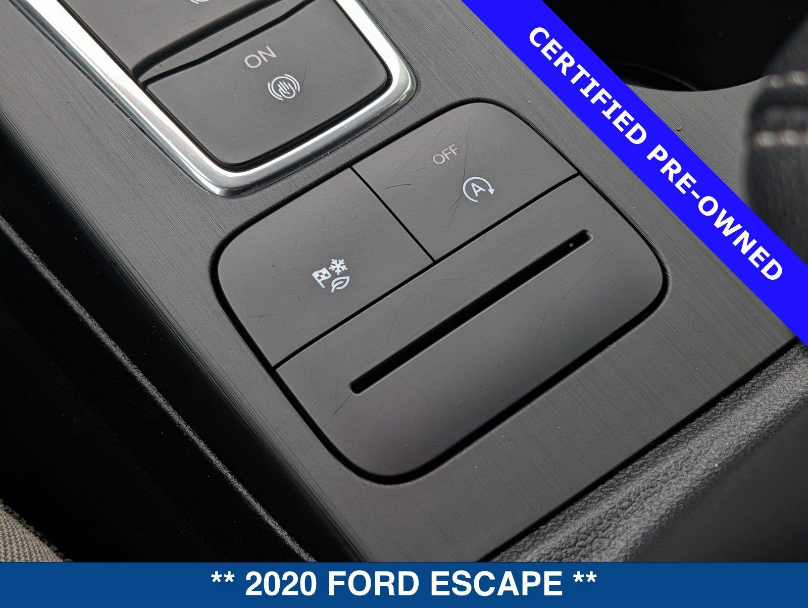 2020 Ford Escape SE