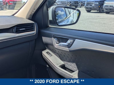 2020 Ford Escape SE