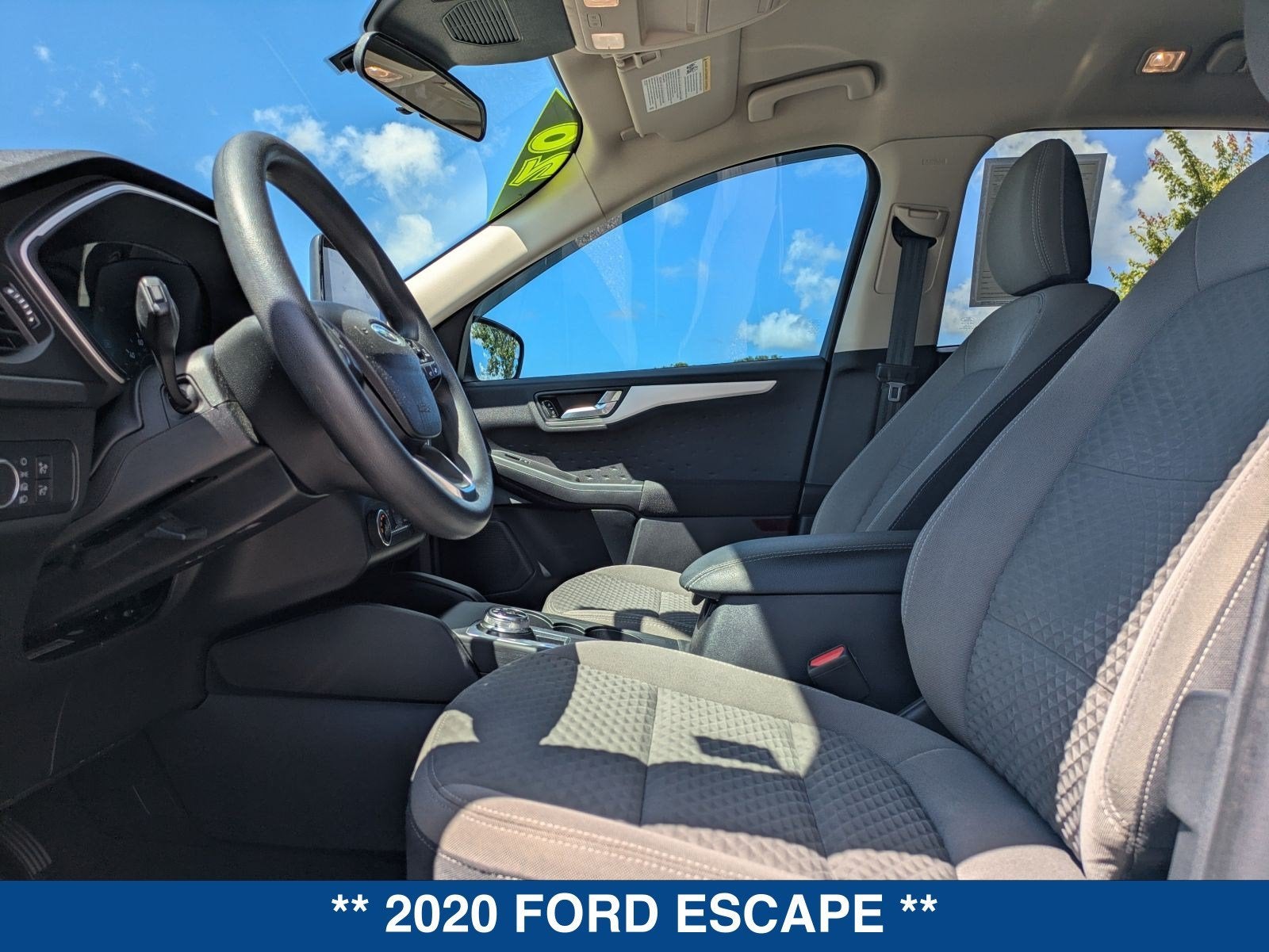 2020 Ford Escape SE